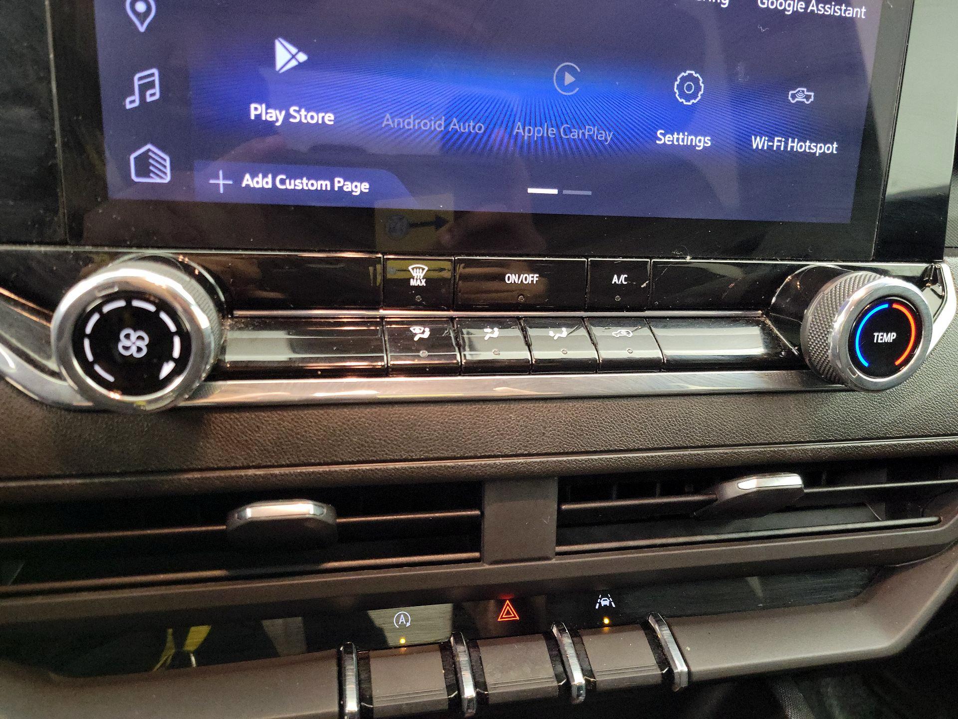 Thumbnail: 2023 Chevrolet Colorado - 16