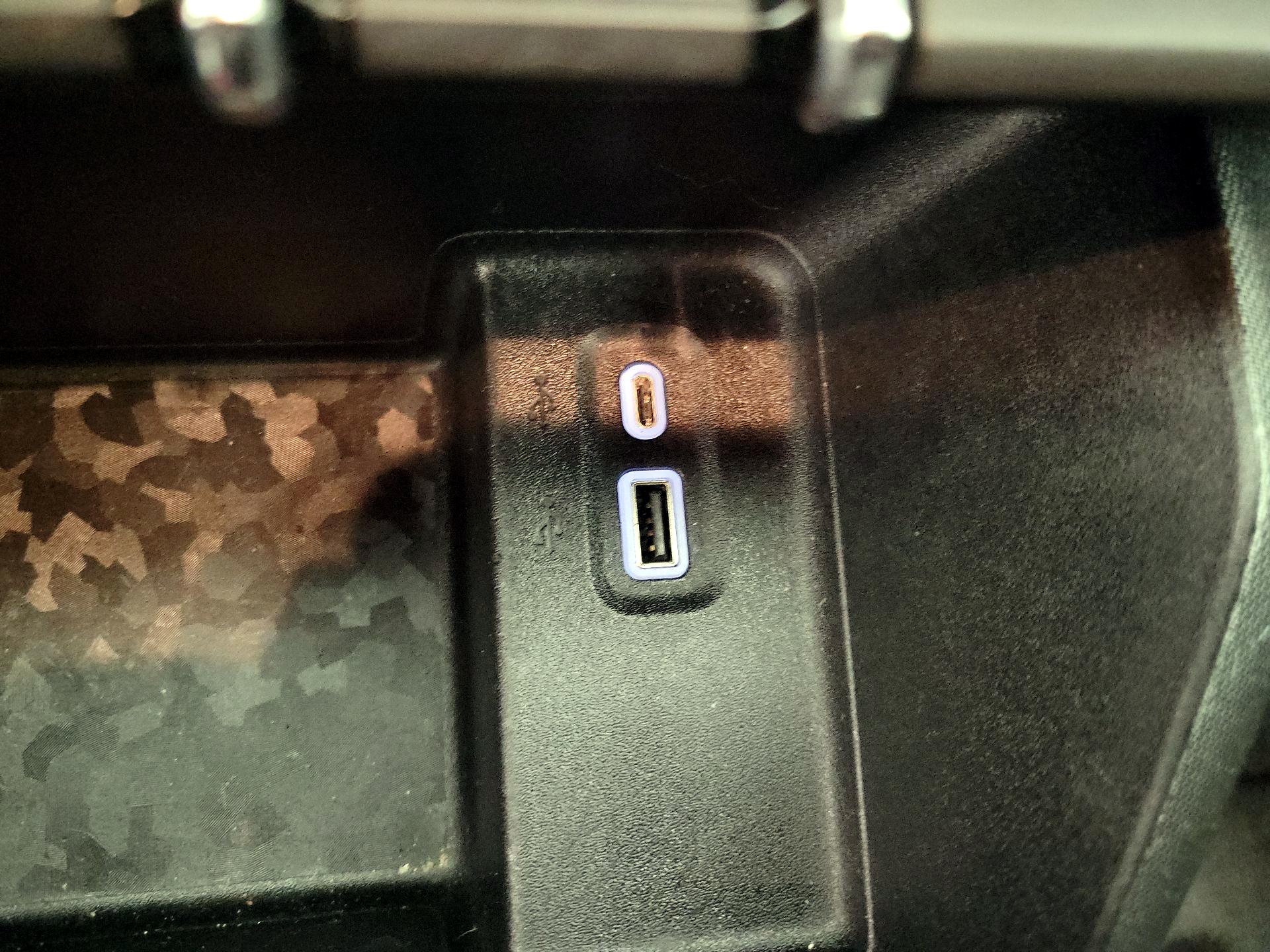 Thumbnail: 2023 Chevrolet Colorado - 18