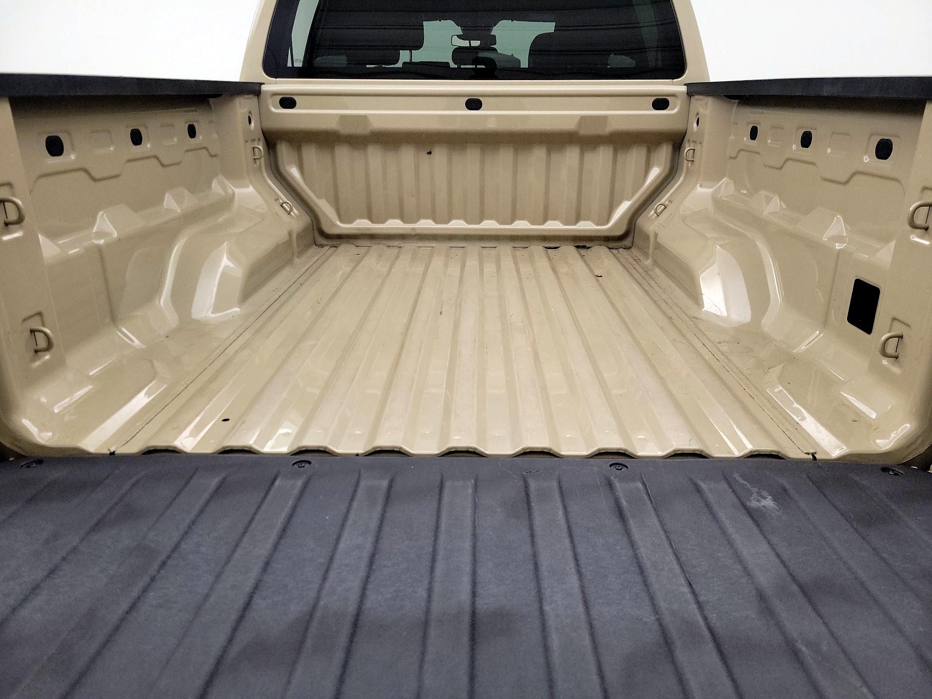 Thumbnail: 2023 Chevrolet Colorado - 20