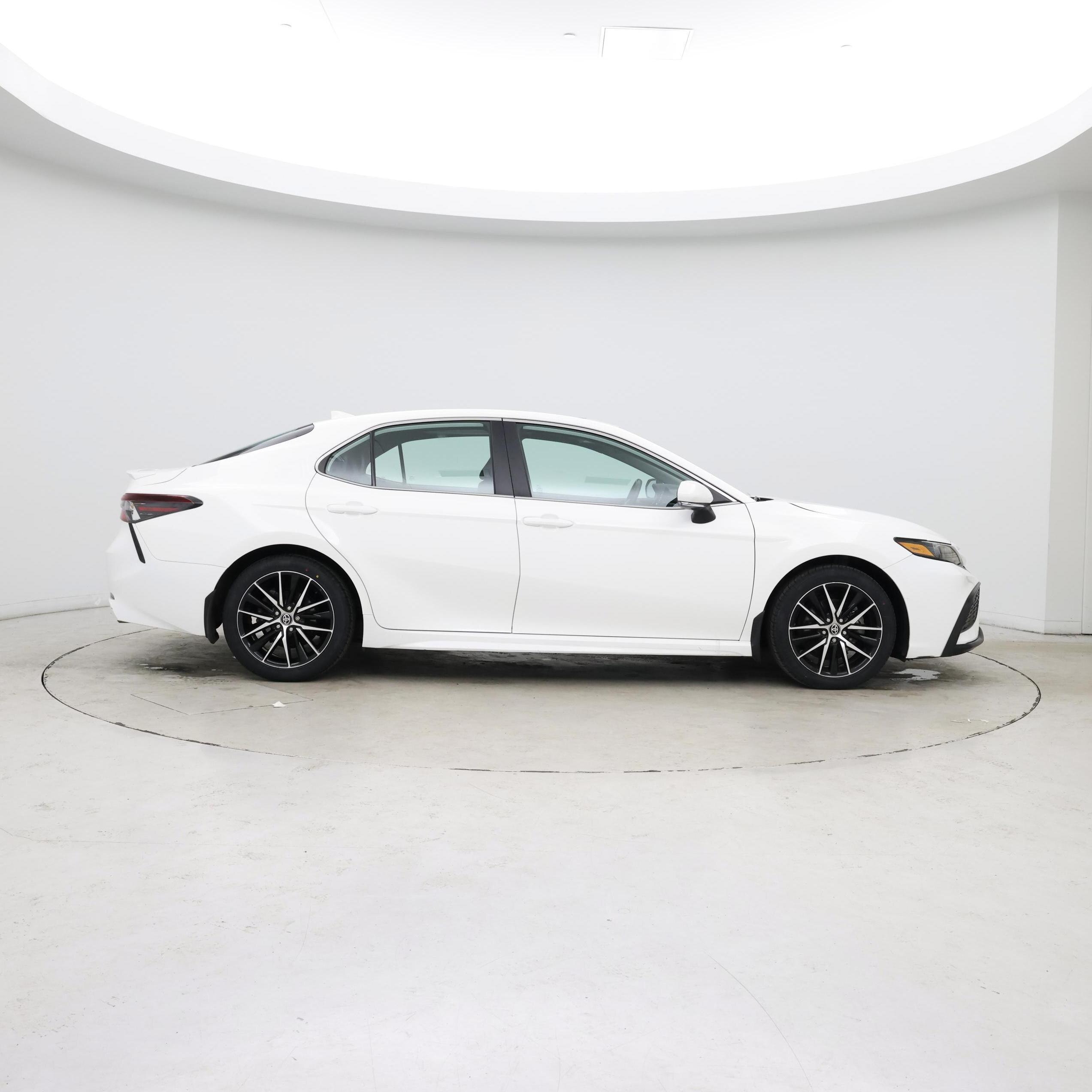 Thumbnail: 2024 Toyota Camry - 7