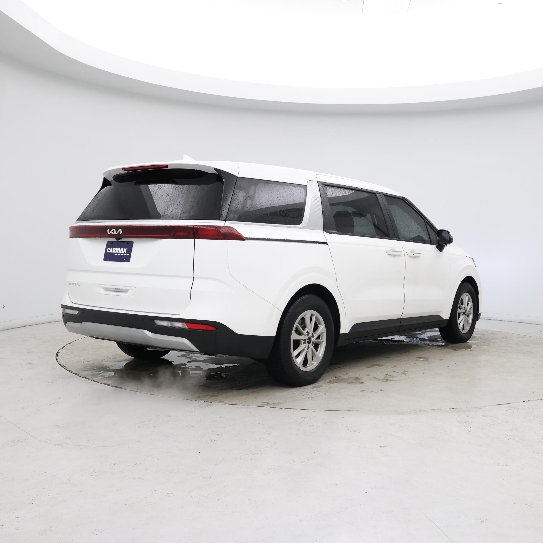 Thumbnail: 2024 Kia Carnival - 8