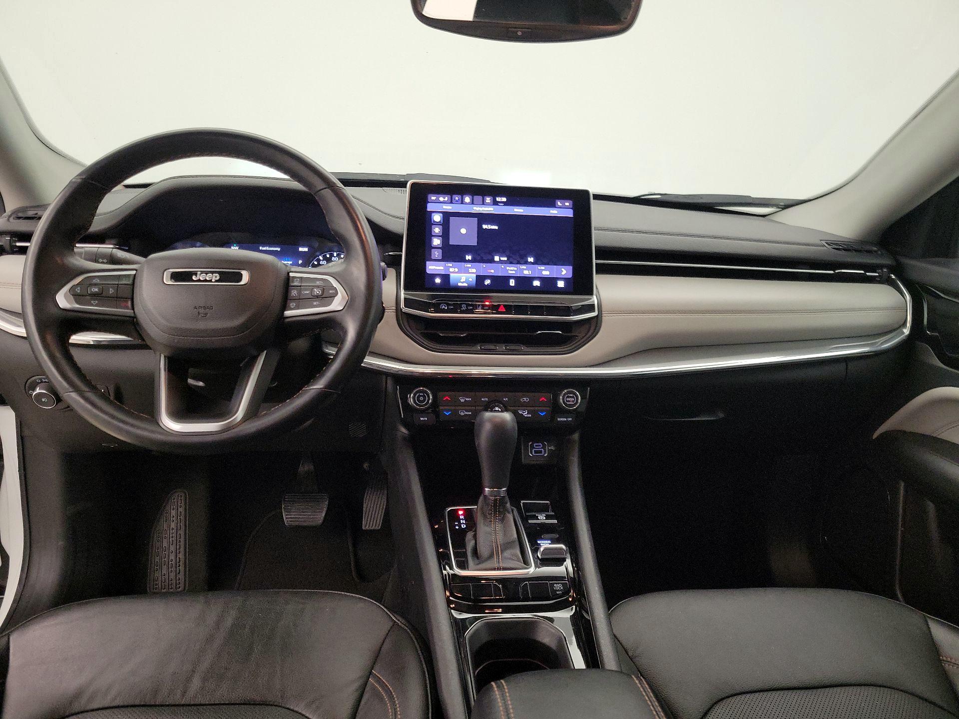 Thumbnail: 2022 Jeep Compass - 9