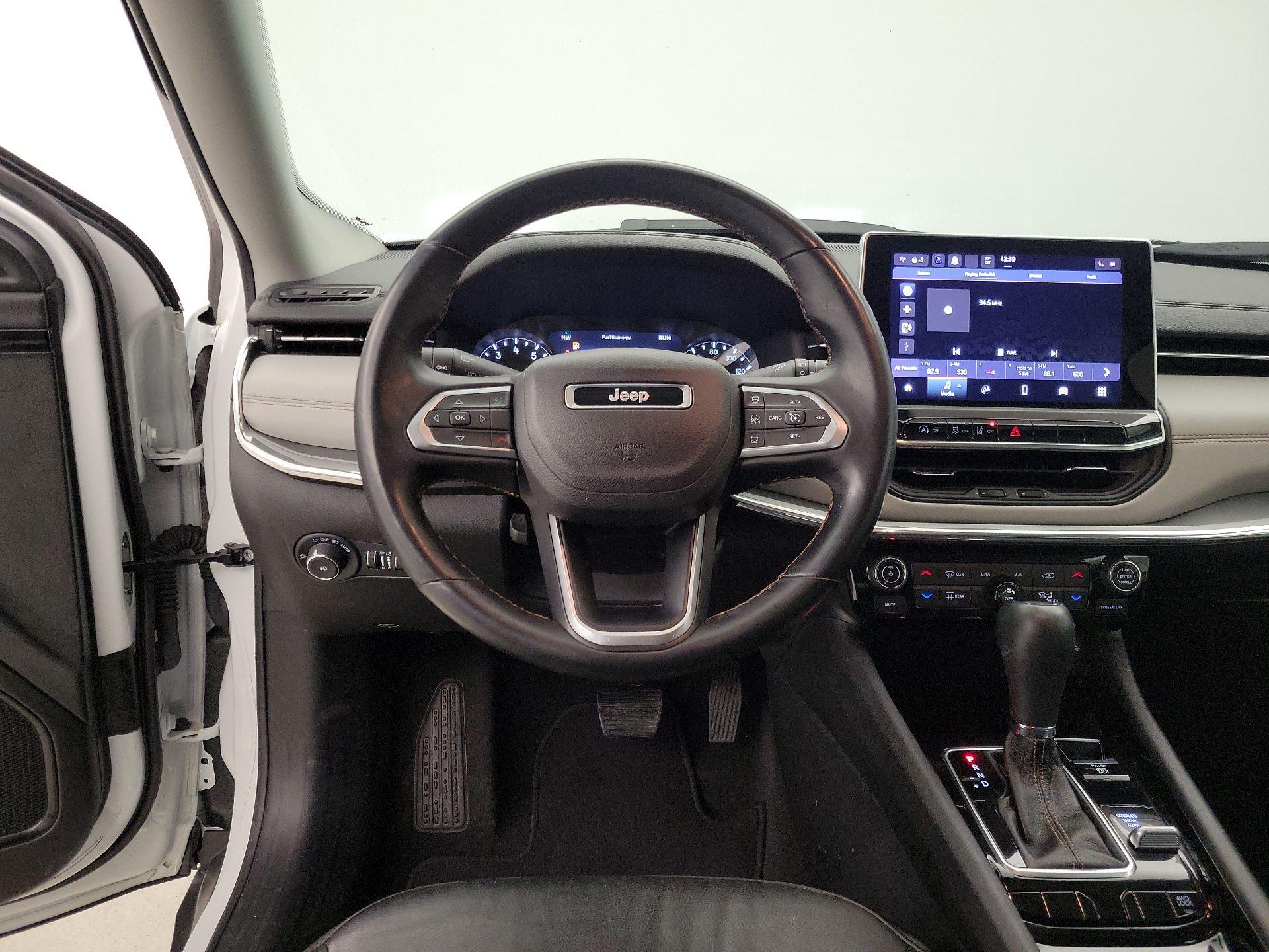 Thumbnail: 2022 Jeep Compass - 10