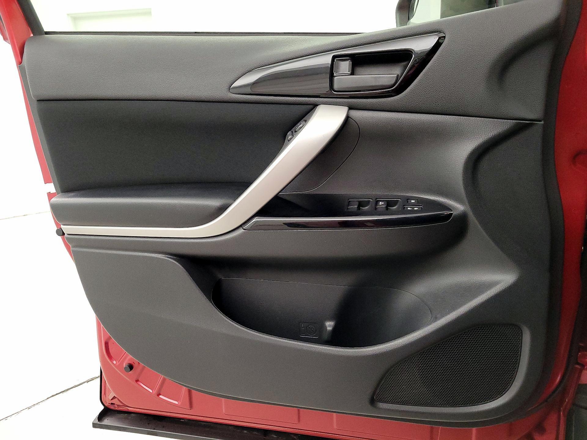 Thumbnail: 2023 Mitsubishi Eclipse Cross - 12