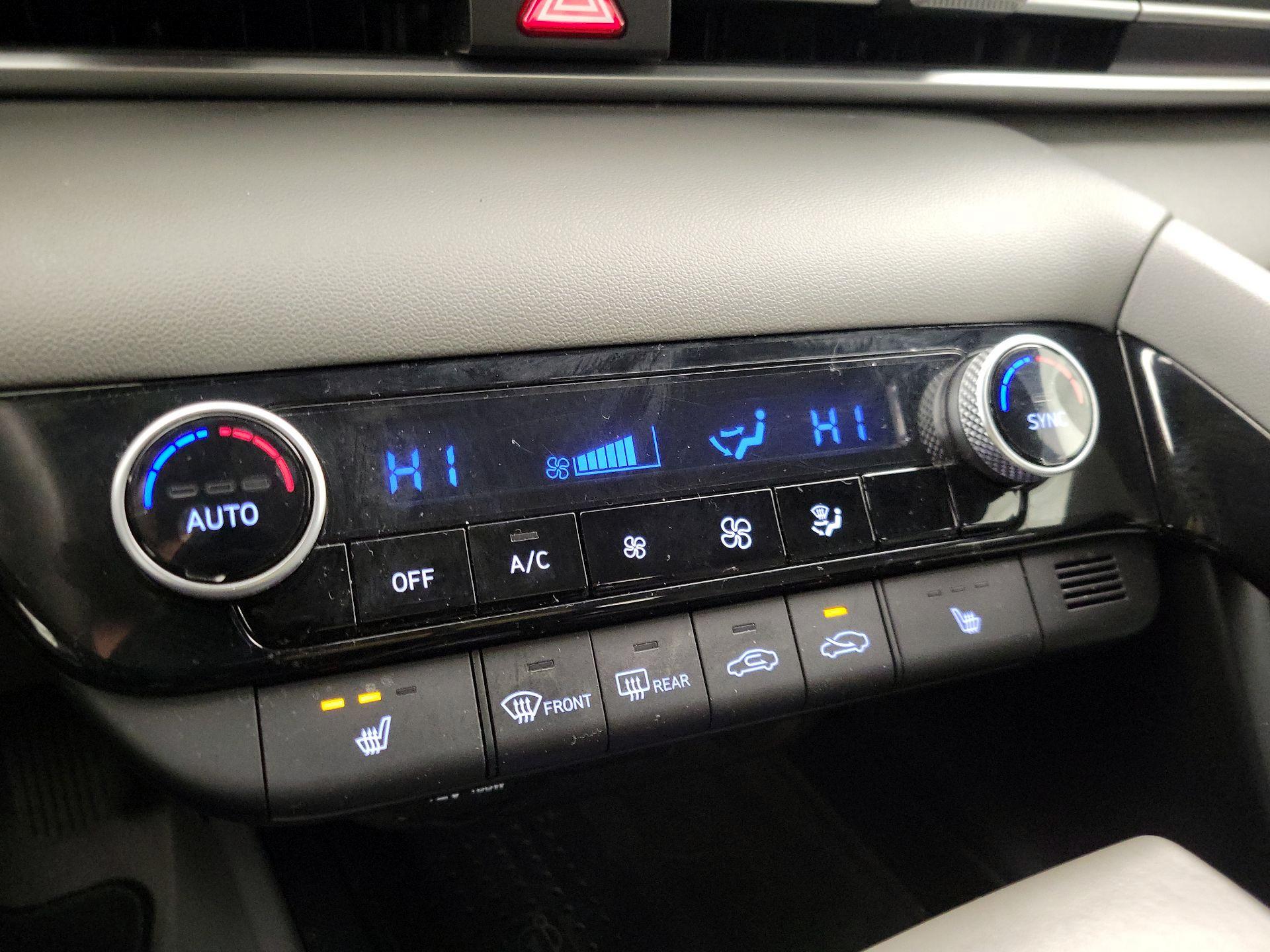 Thumbnail: 2022 Hyundai Elantra - 16