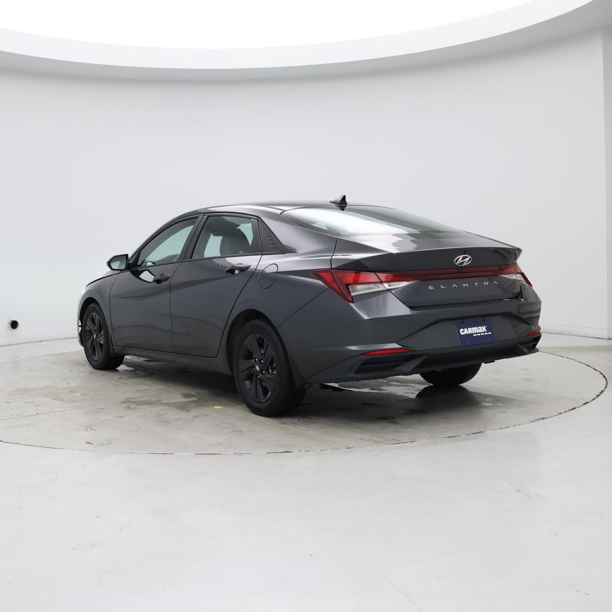 Thumbnail: 2022 Hyundai Elantra - 2