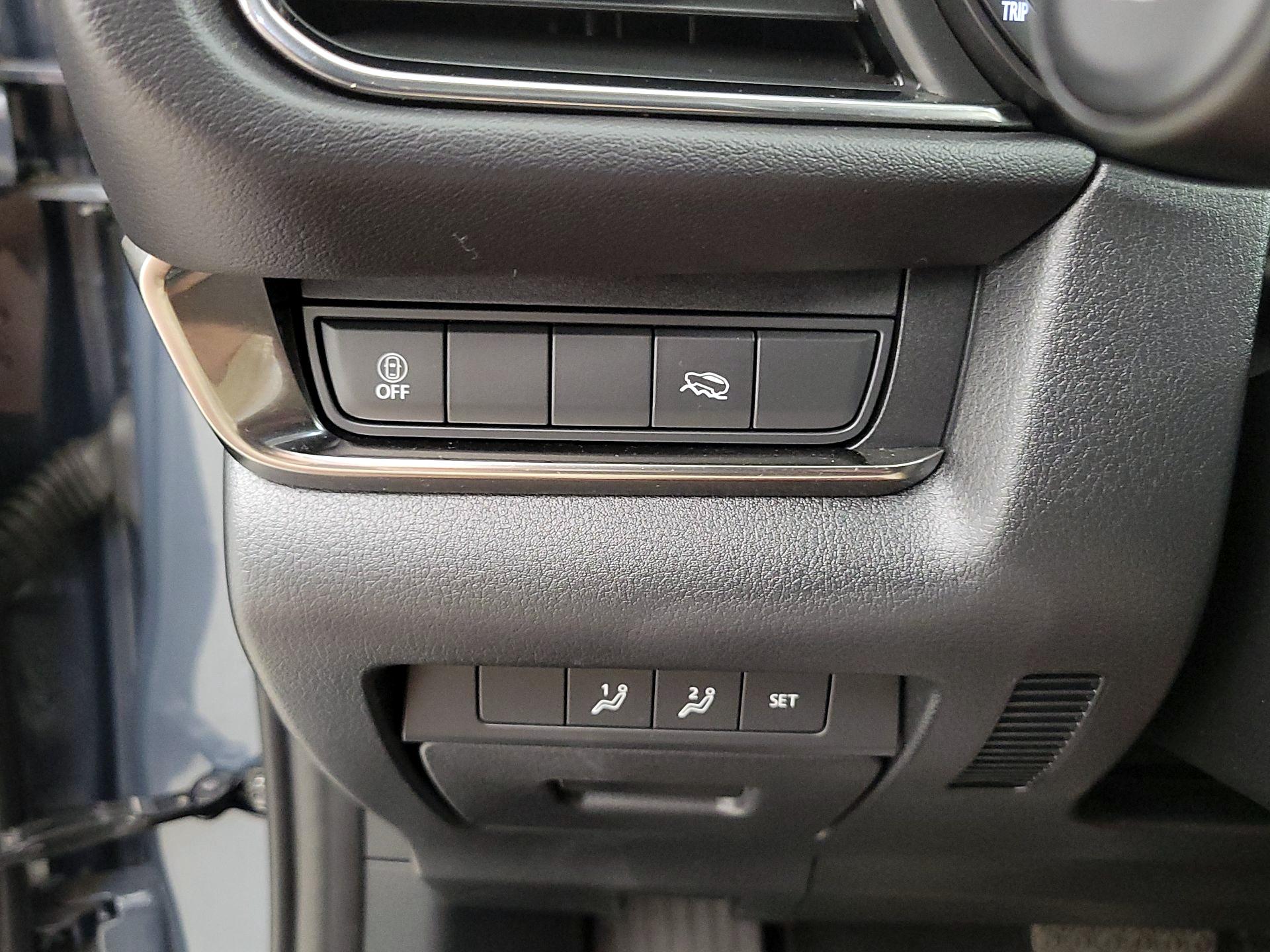 Thumbnail: 2023 Mazda CX-30 - 13