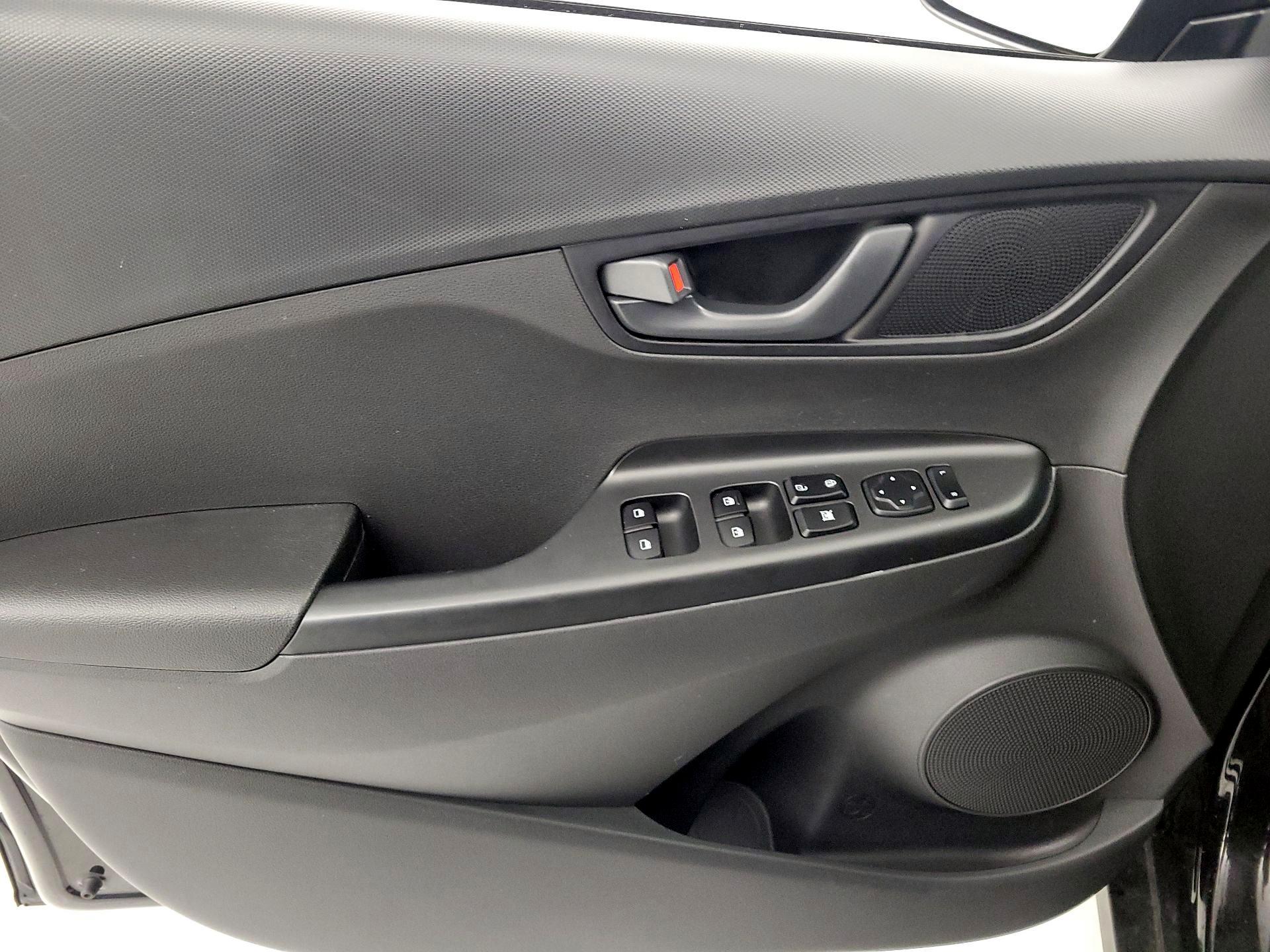 Thumbnail: 2023 Hyundai Kona - 12