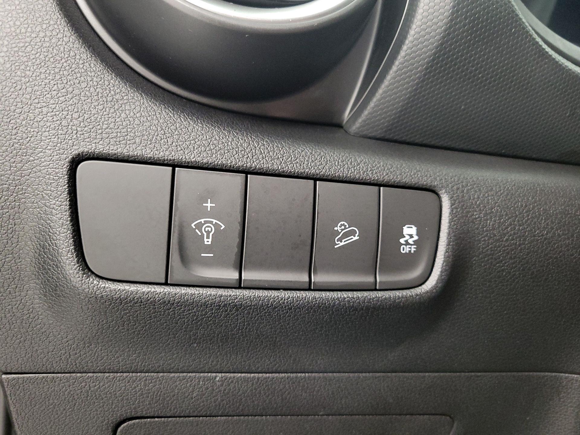 Thumbnail: 2023 Hyundai Kona - 13