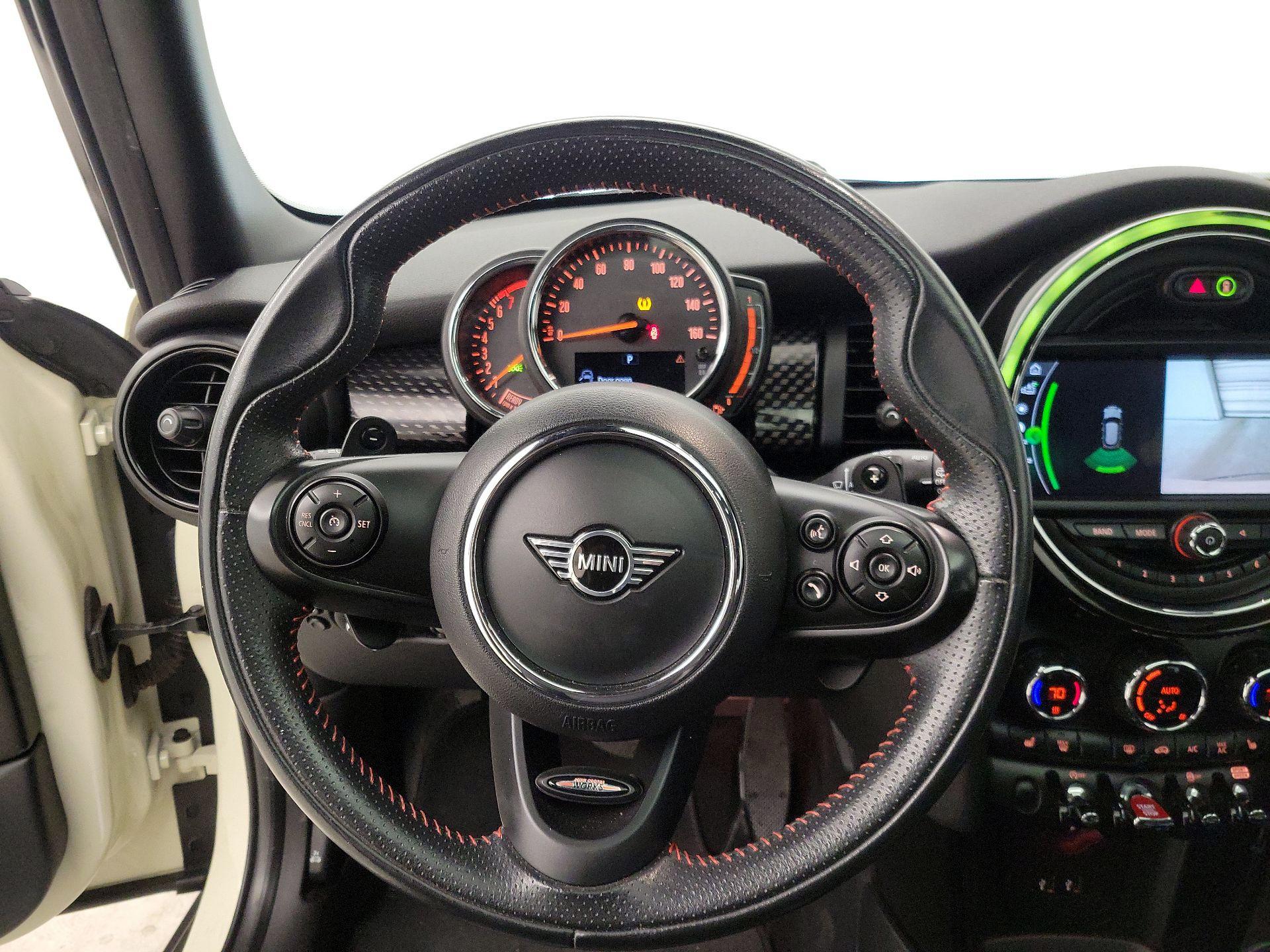 Thumbnail: 2020 MINI Cooper Hardtop - 10