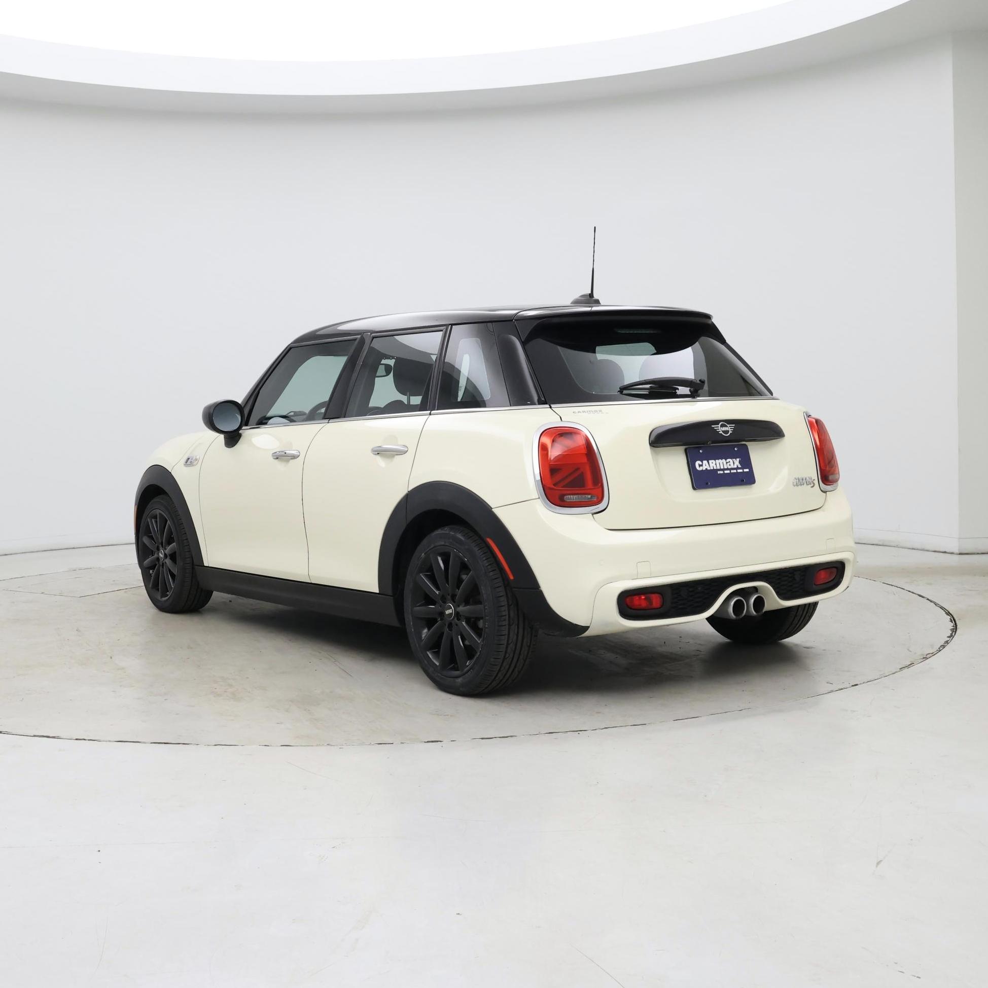 Thumbnail: 2020 MINI Cooper Hardtop - 2