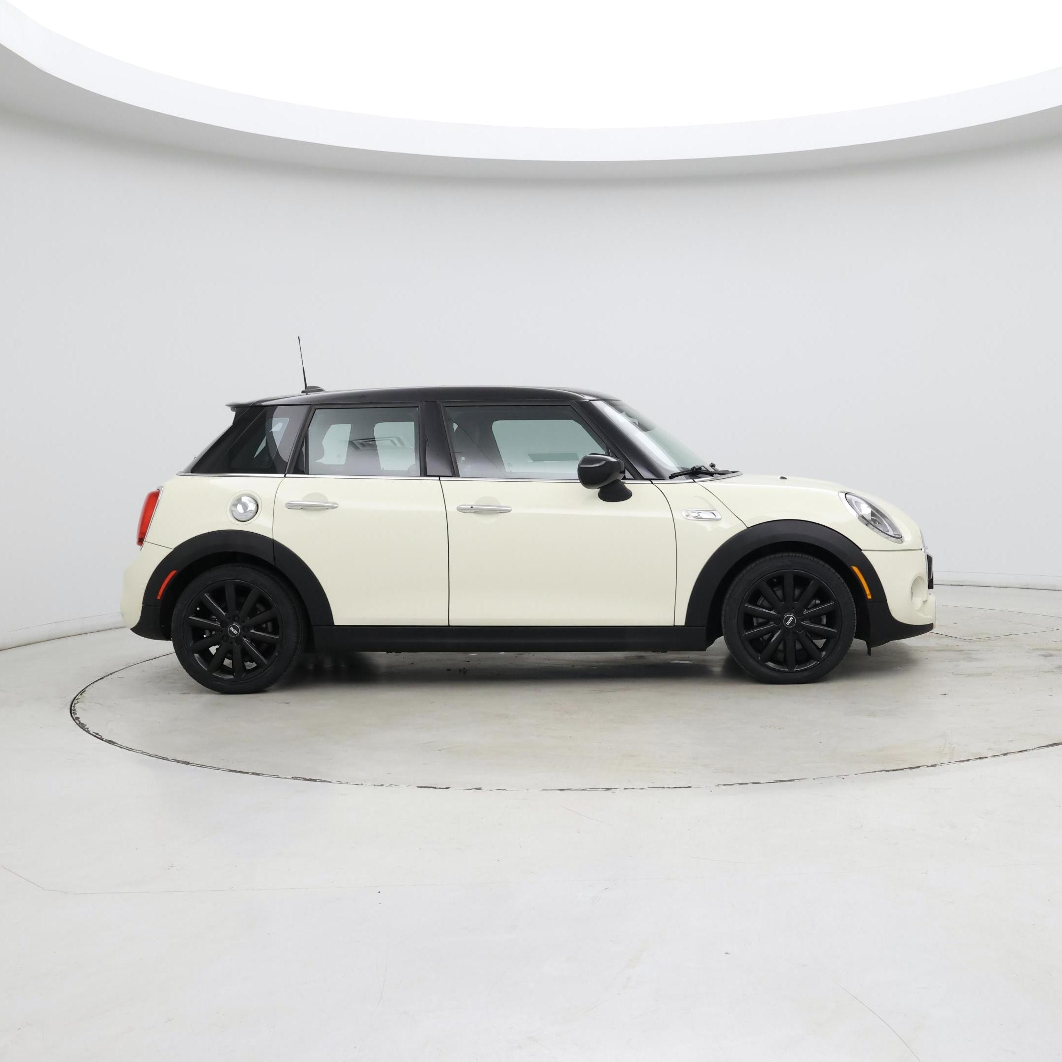 Thumbnail: 2020 MINI Cooper Hardtop - 7