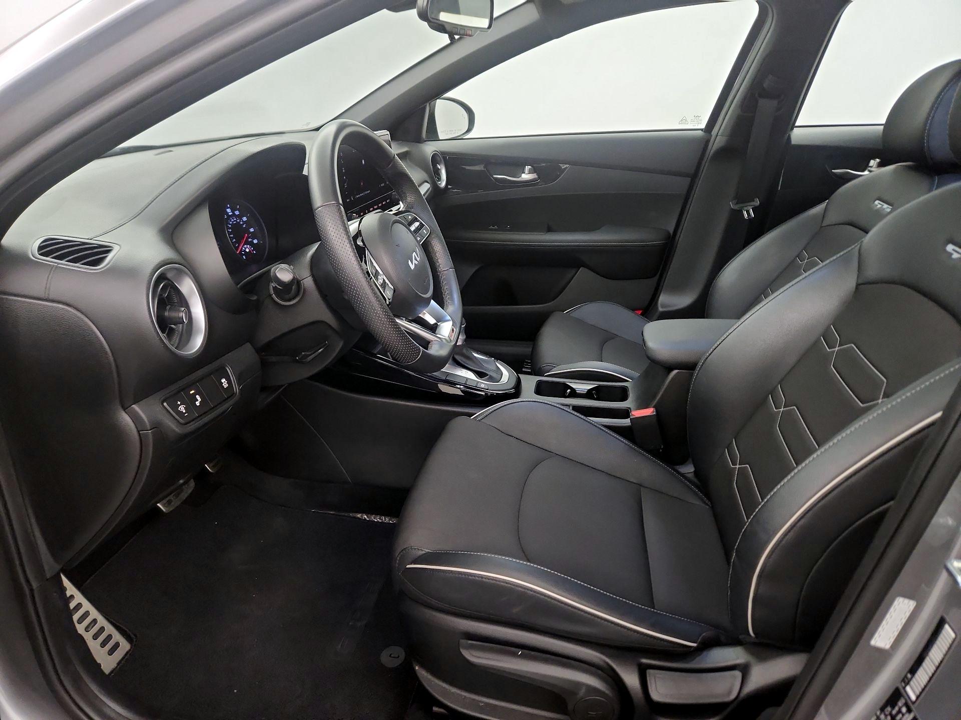 Thumbnail: 2023 Kia Forte - 11