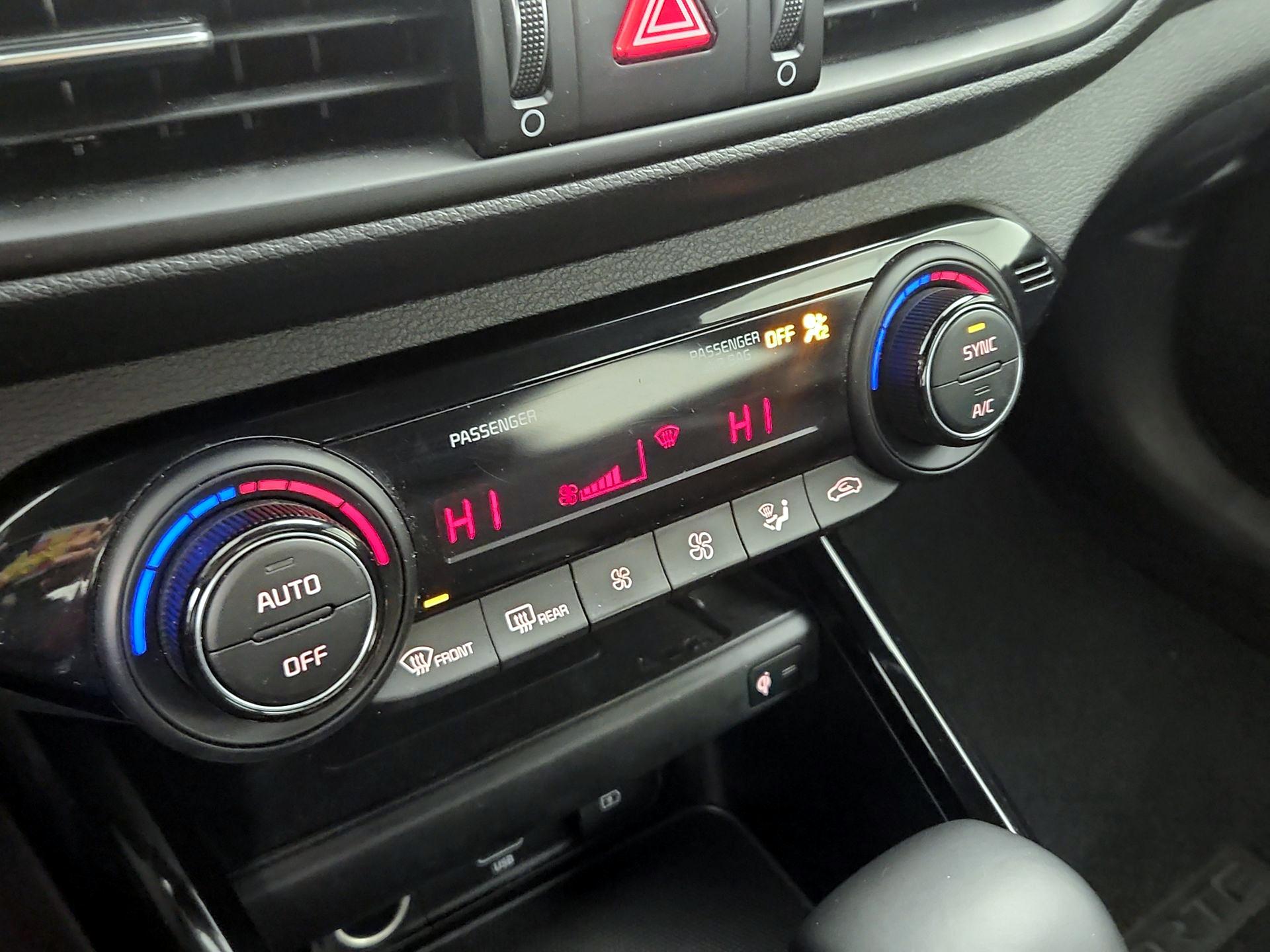 Thumbnail: 2023 Kia Forte - 17