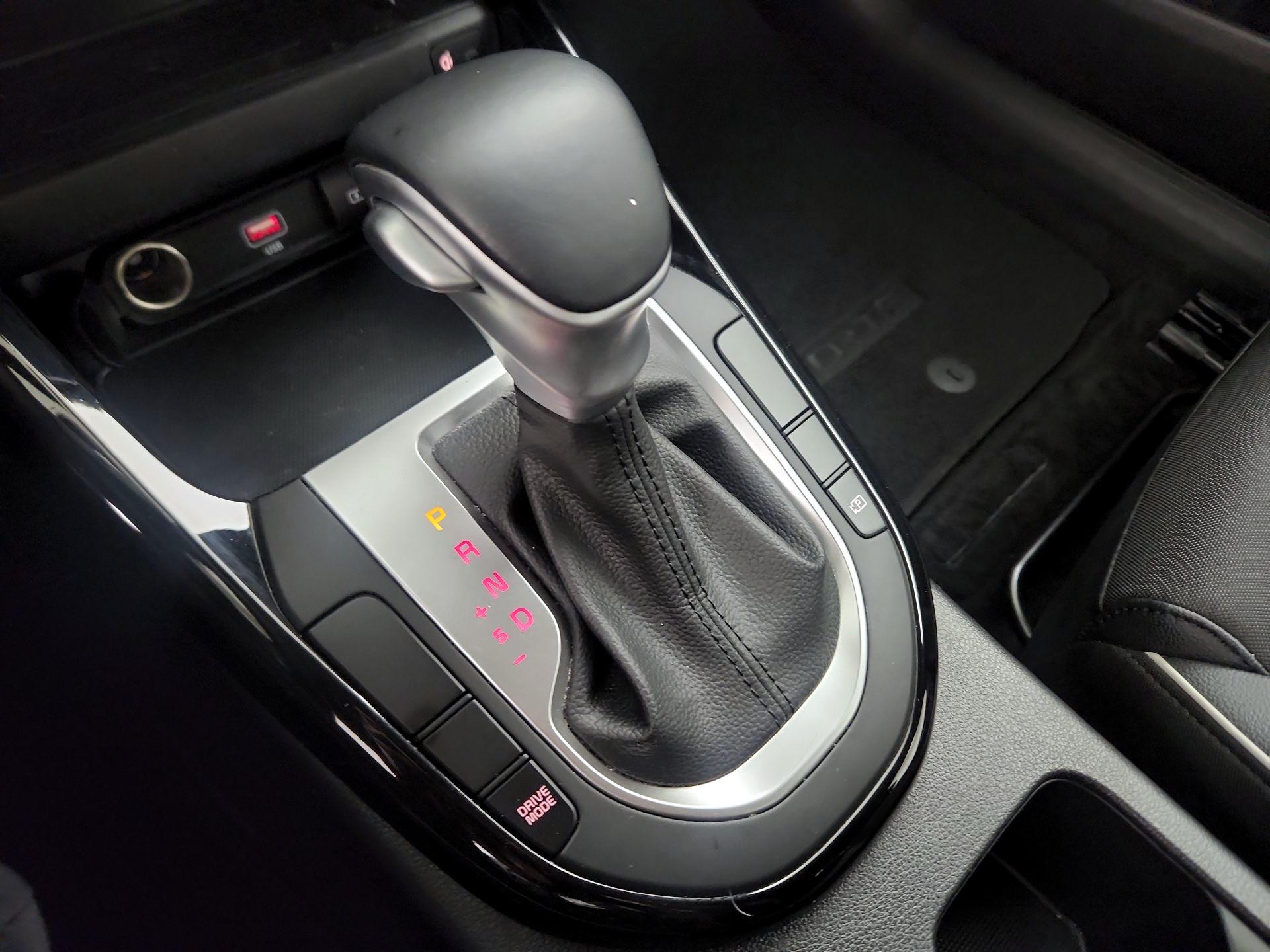 Thumbnail: 2023 Kia Forte - 18