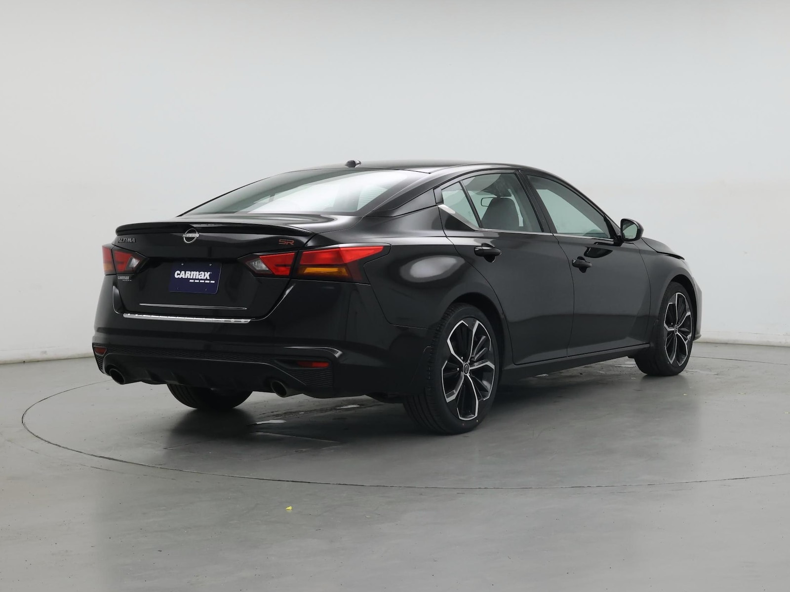 2023 Nissan Altima SR - Photo 9