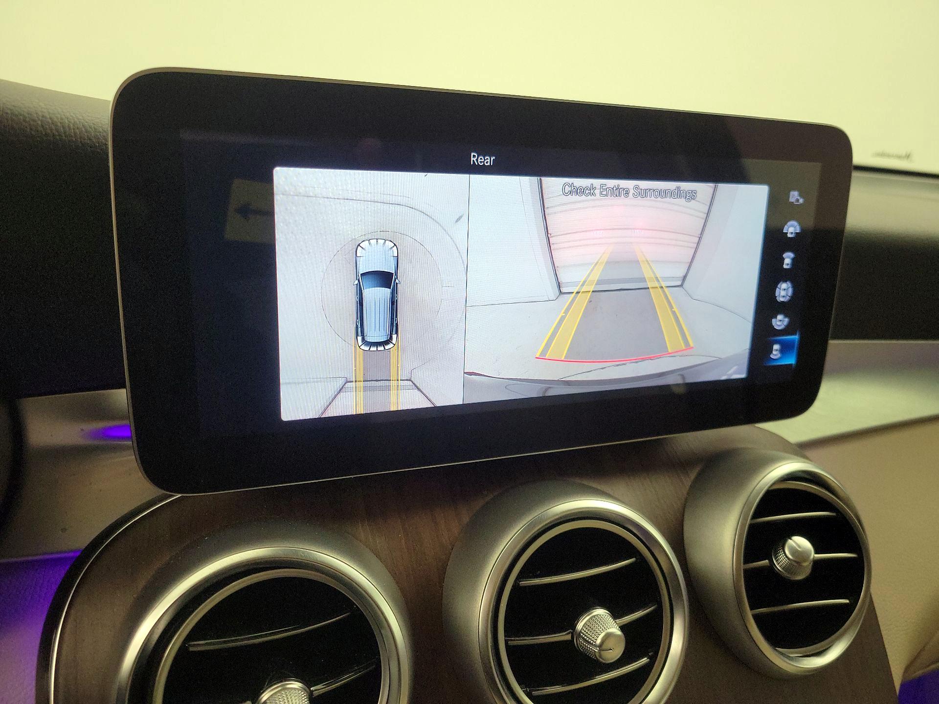 Thumbnail: 2022 Mercedes-Benz GLC - 14