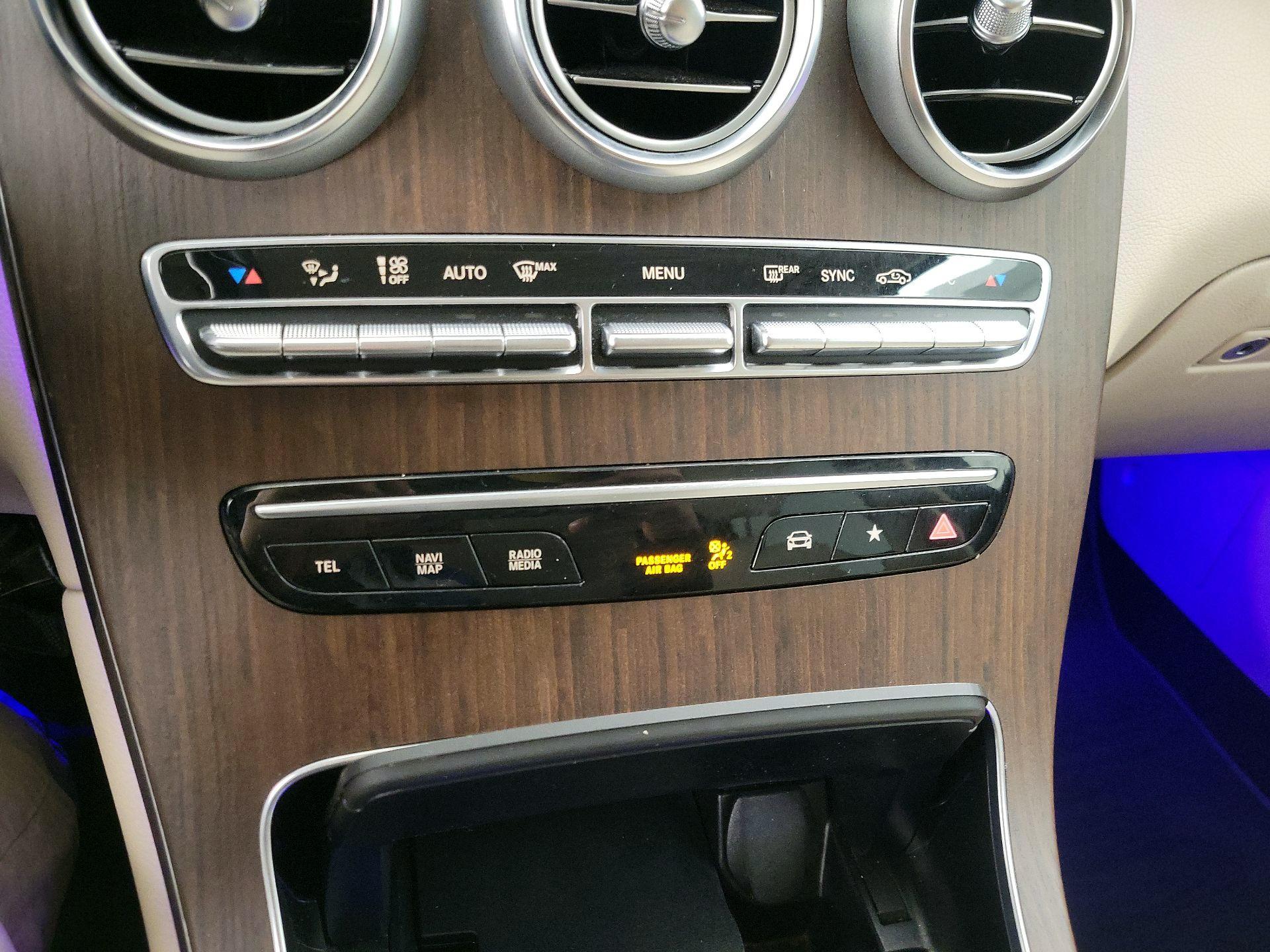 Thumbnail: 2022 Mercedes-Benz GLC - 16