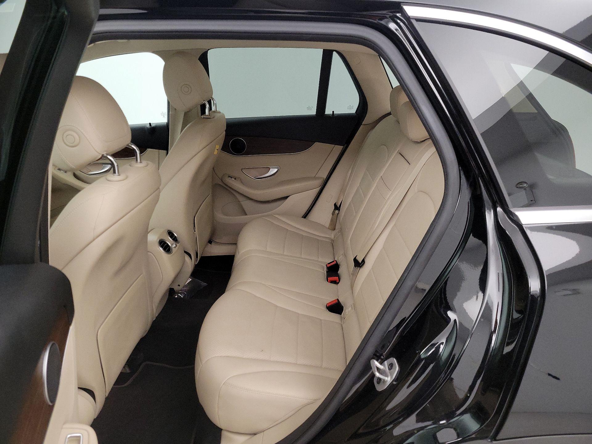 Thumbnail: 2022 Mercedes-Benz GLC - 19