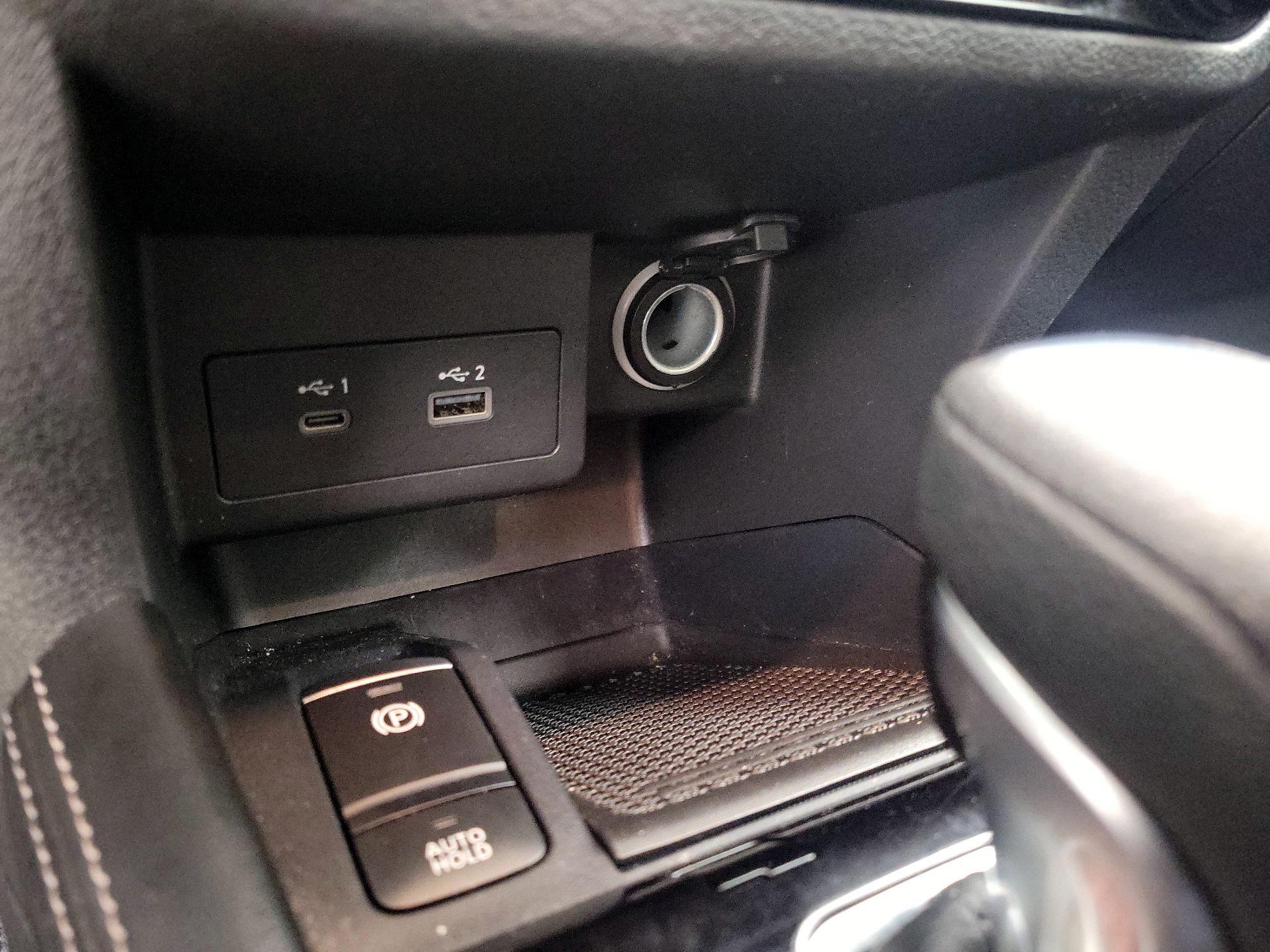 Thumbnail: 2022 Nissan Kicks - 17