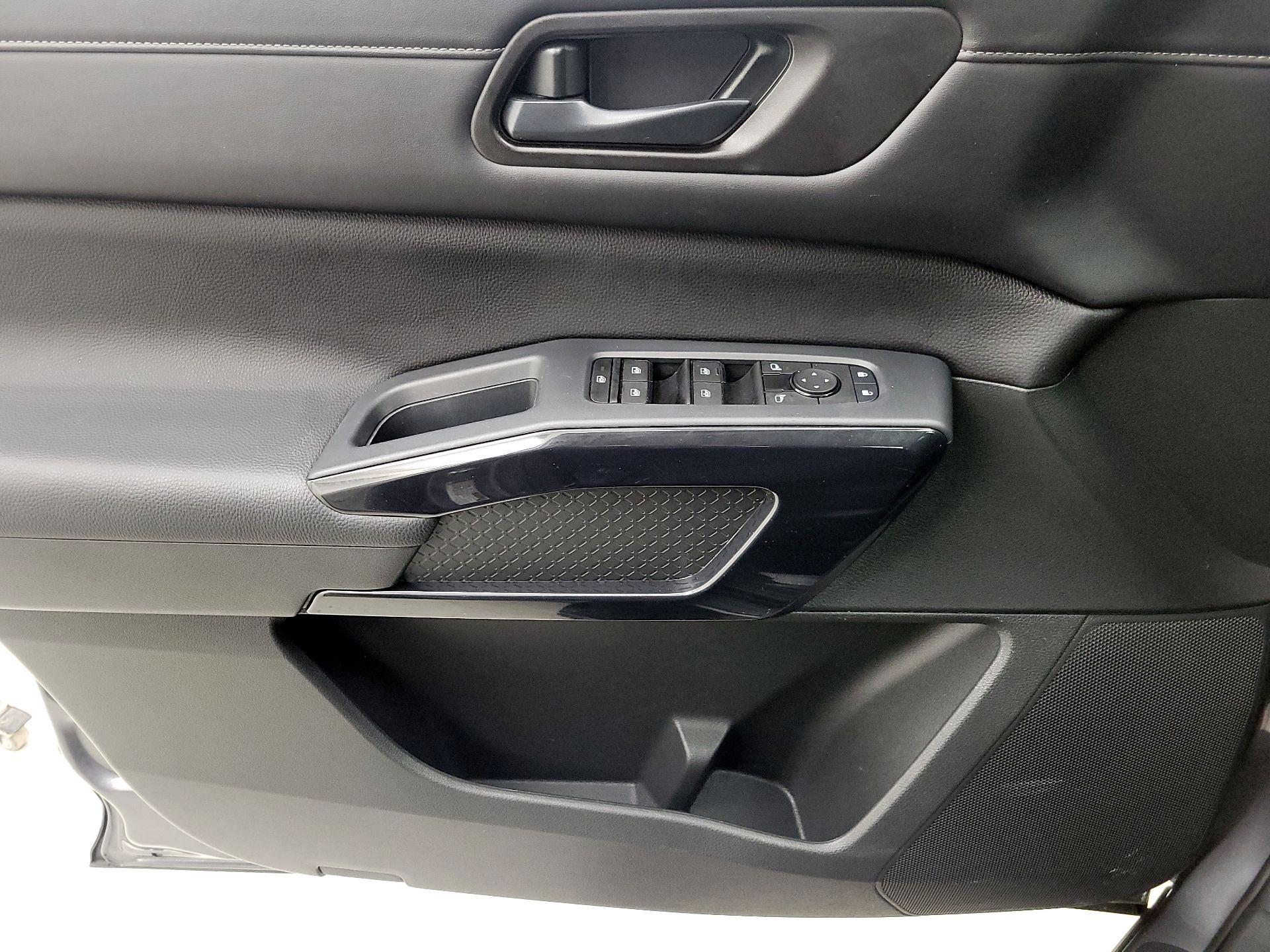 Thumbnail: 2024 Nissan Pathfinder - 12