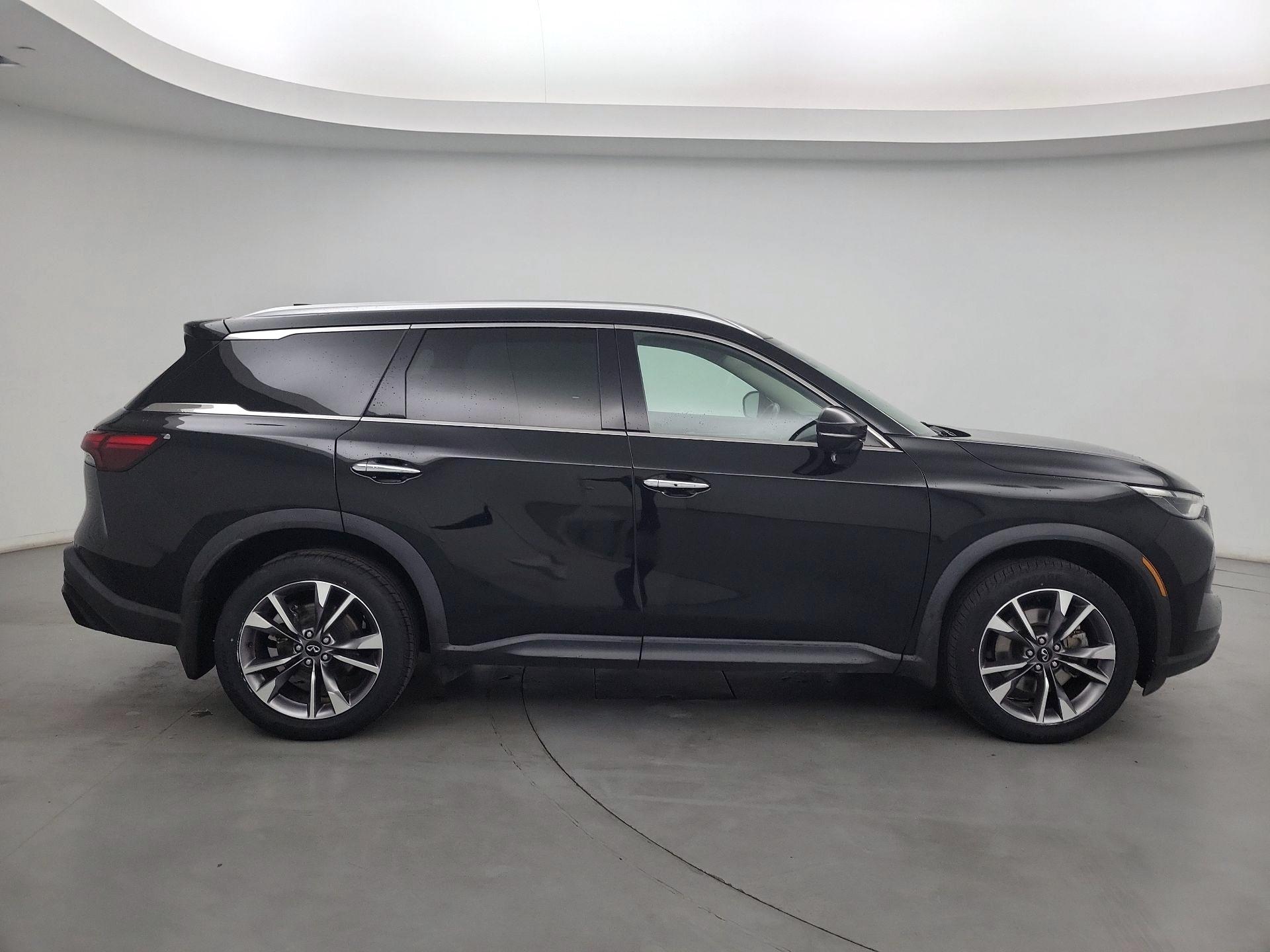 Thumbnail: 2023 INFINITI QX60 - 4