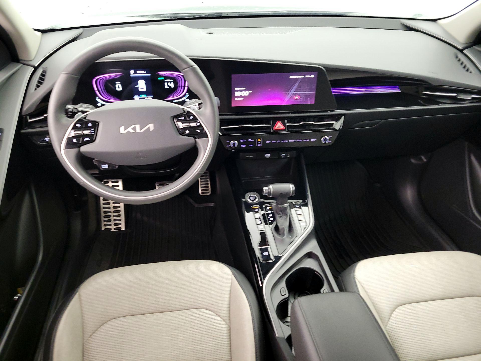 Thumbnail: 2023 Kia Niro - 9