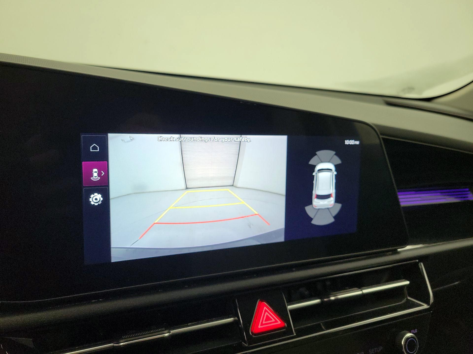 Thumbnail: 2023 Kia Niro - 15