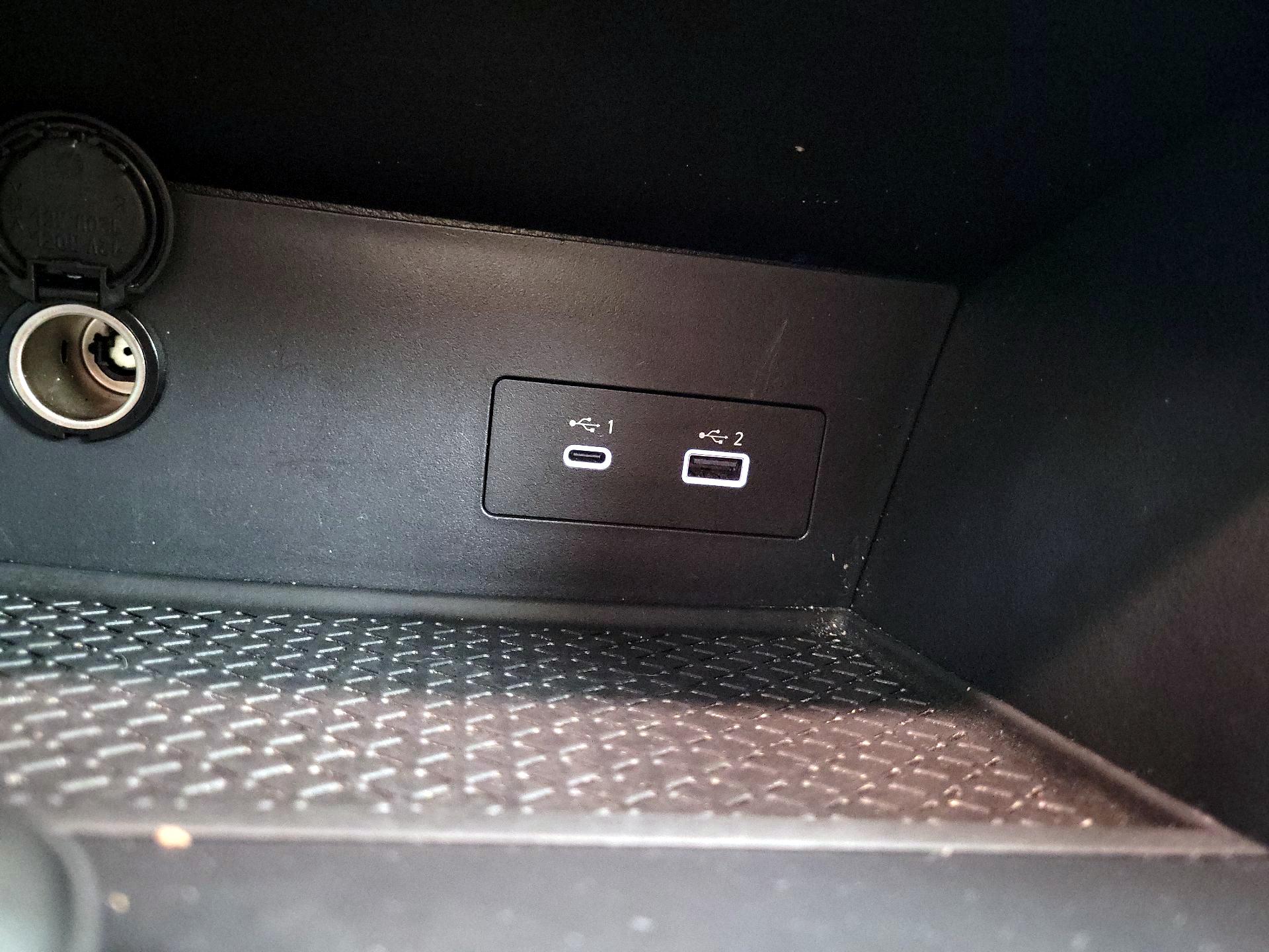 Thumbnail: 2024 Nissan Pathfinder - 16