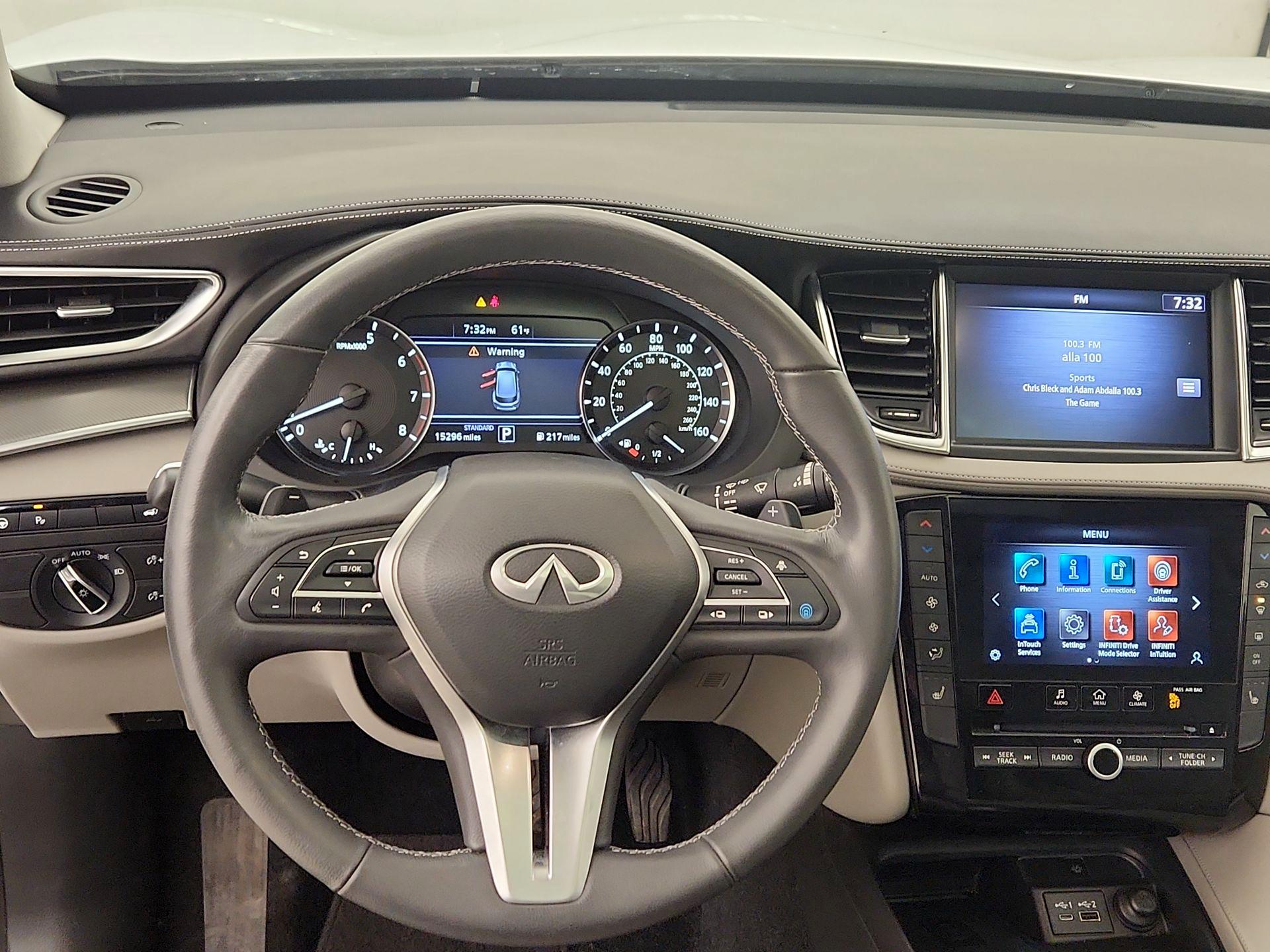 Thumbnail: 2023 INFINITI QX50 - 10