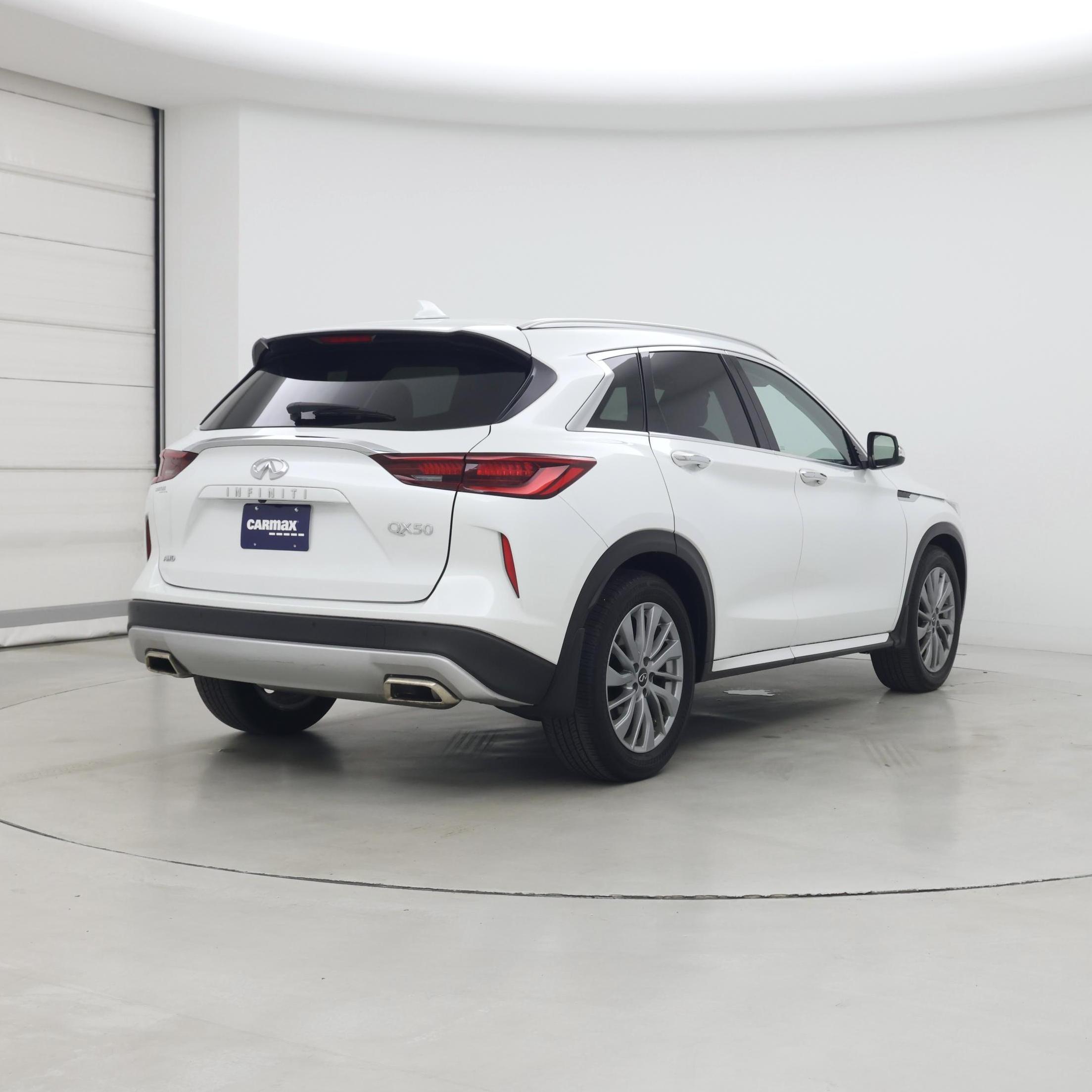 Thumbnail: 2023 INFINITI QX50 - 8