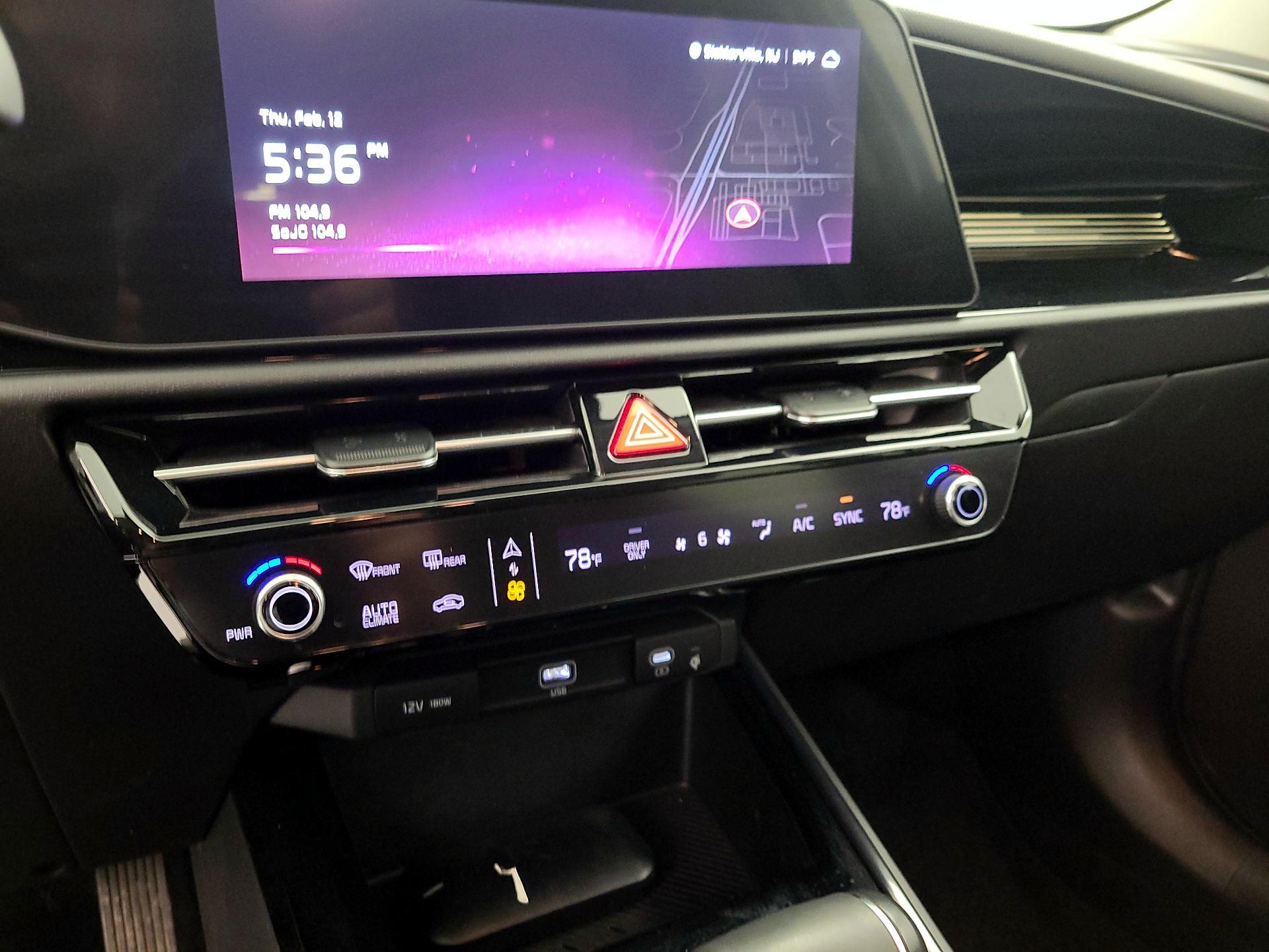 Thumbnail: 2023 Kia Niro - 17