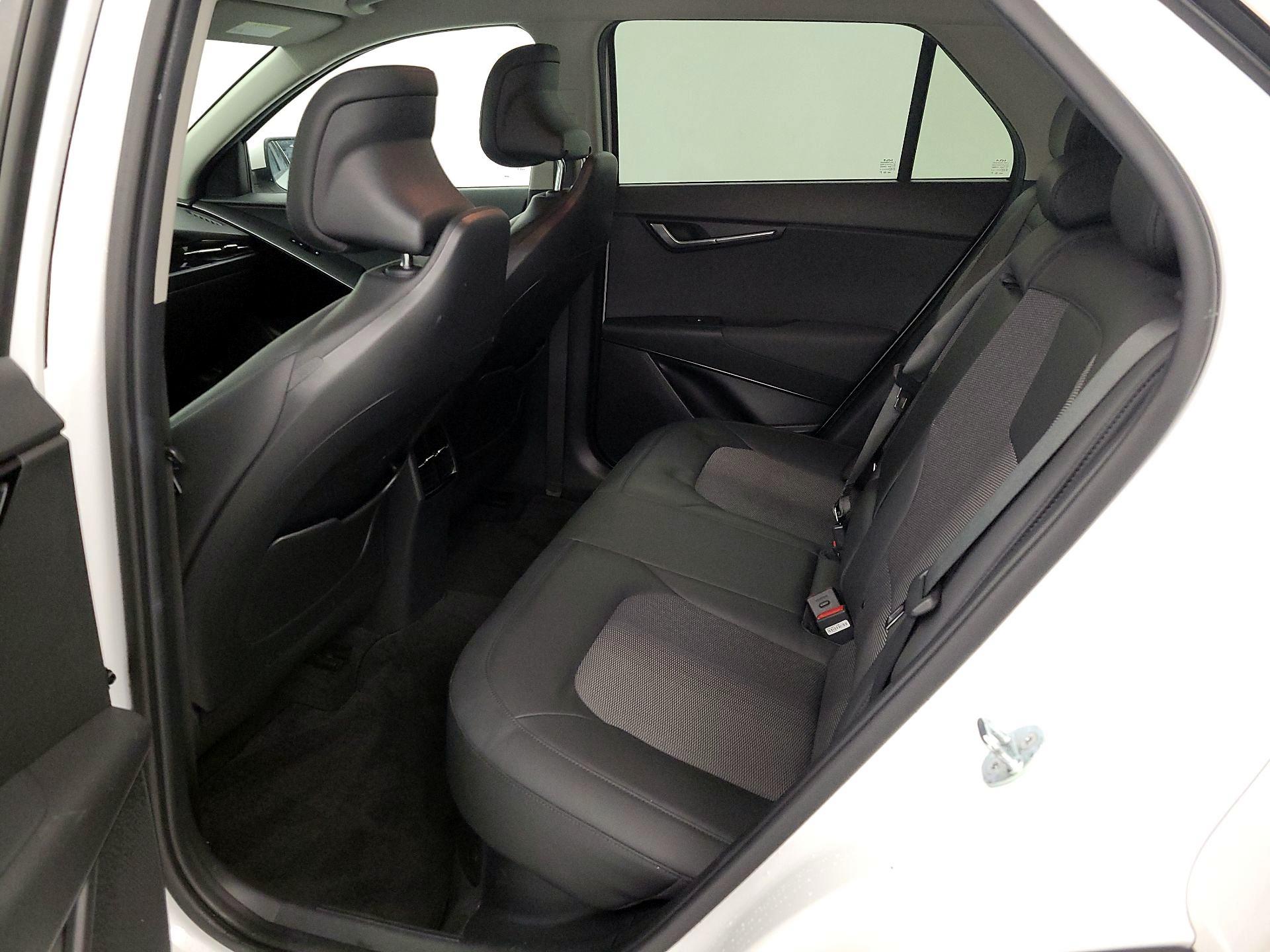 Thumbnail: 2023 Kia Niro - 20