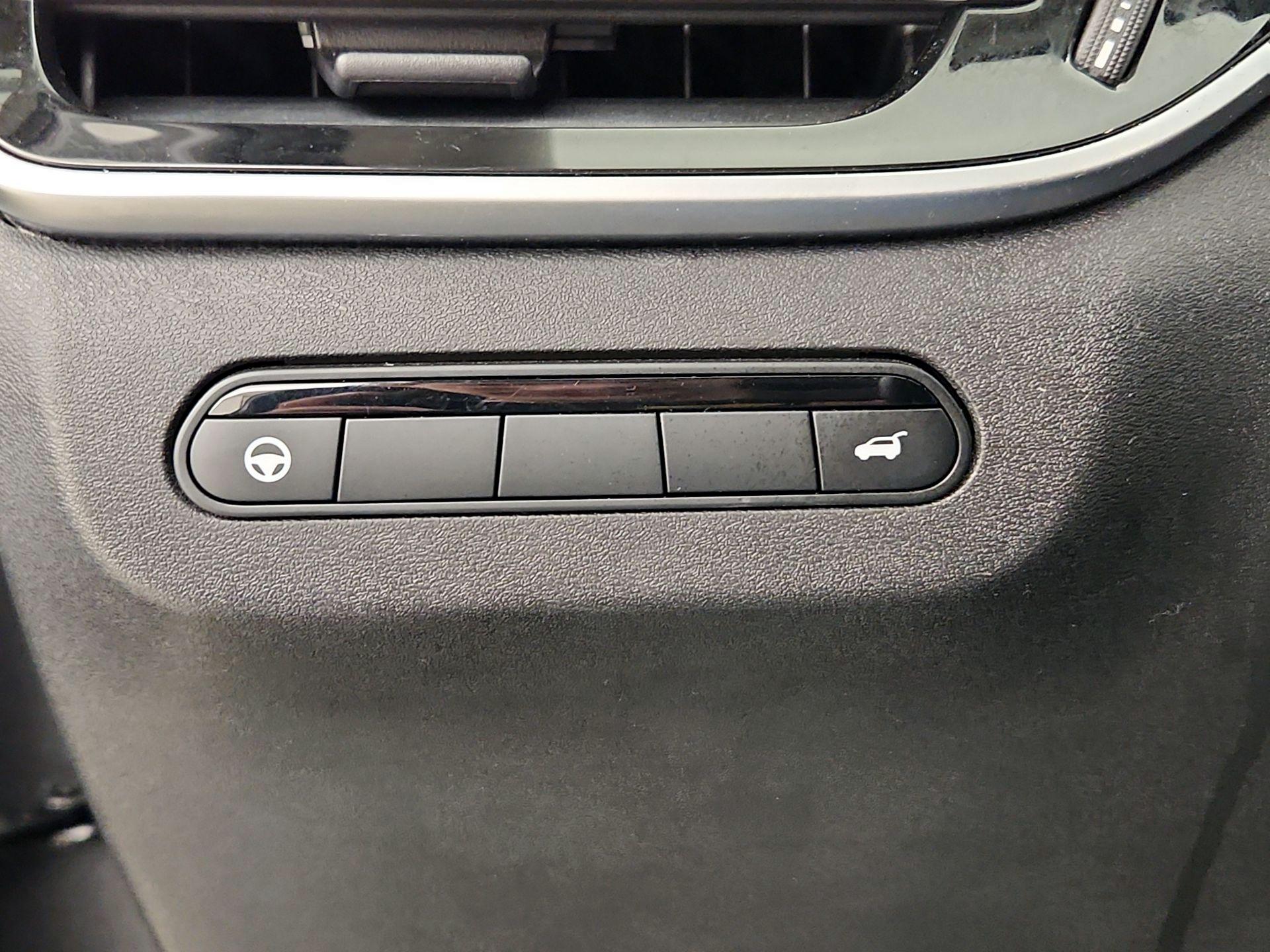 Thumbnail: 2023 INFINITI QX60 - 13