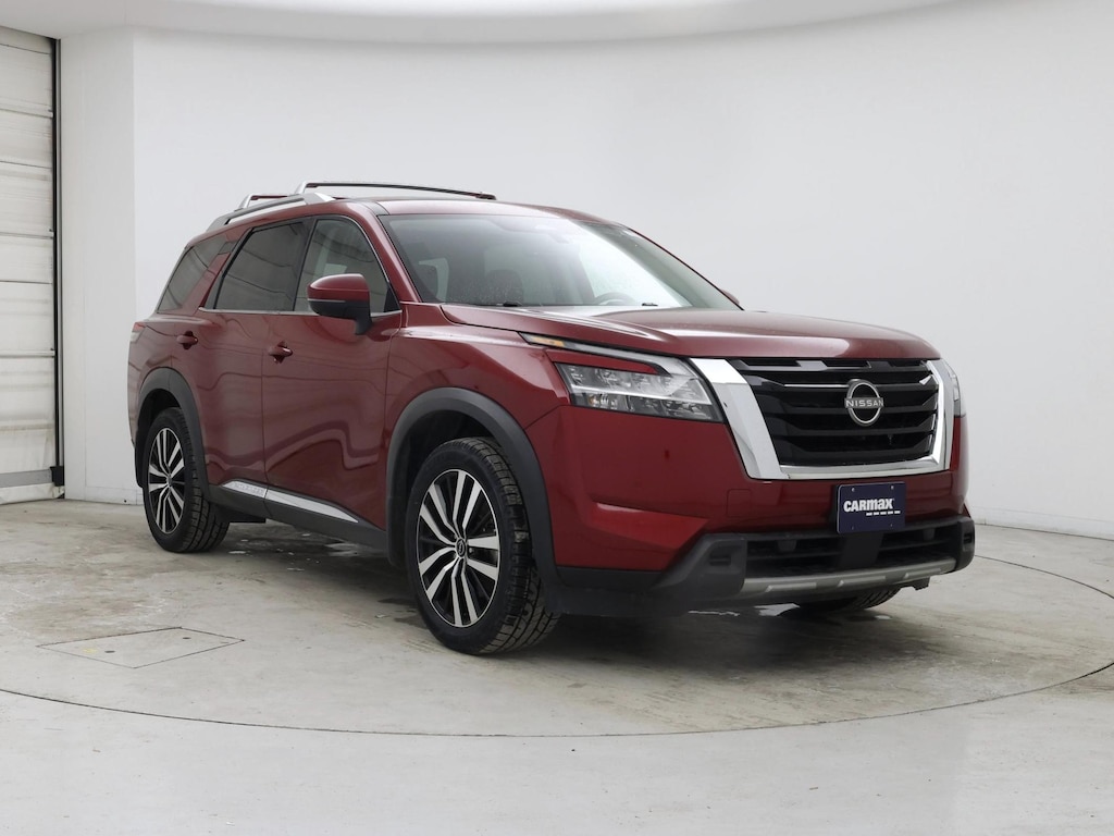 Nissan Pathfinder Platinum 4WD