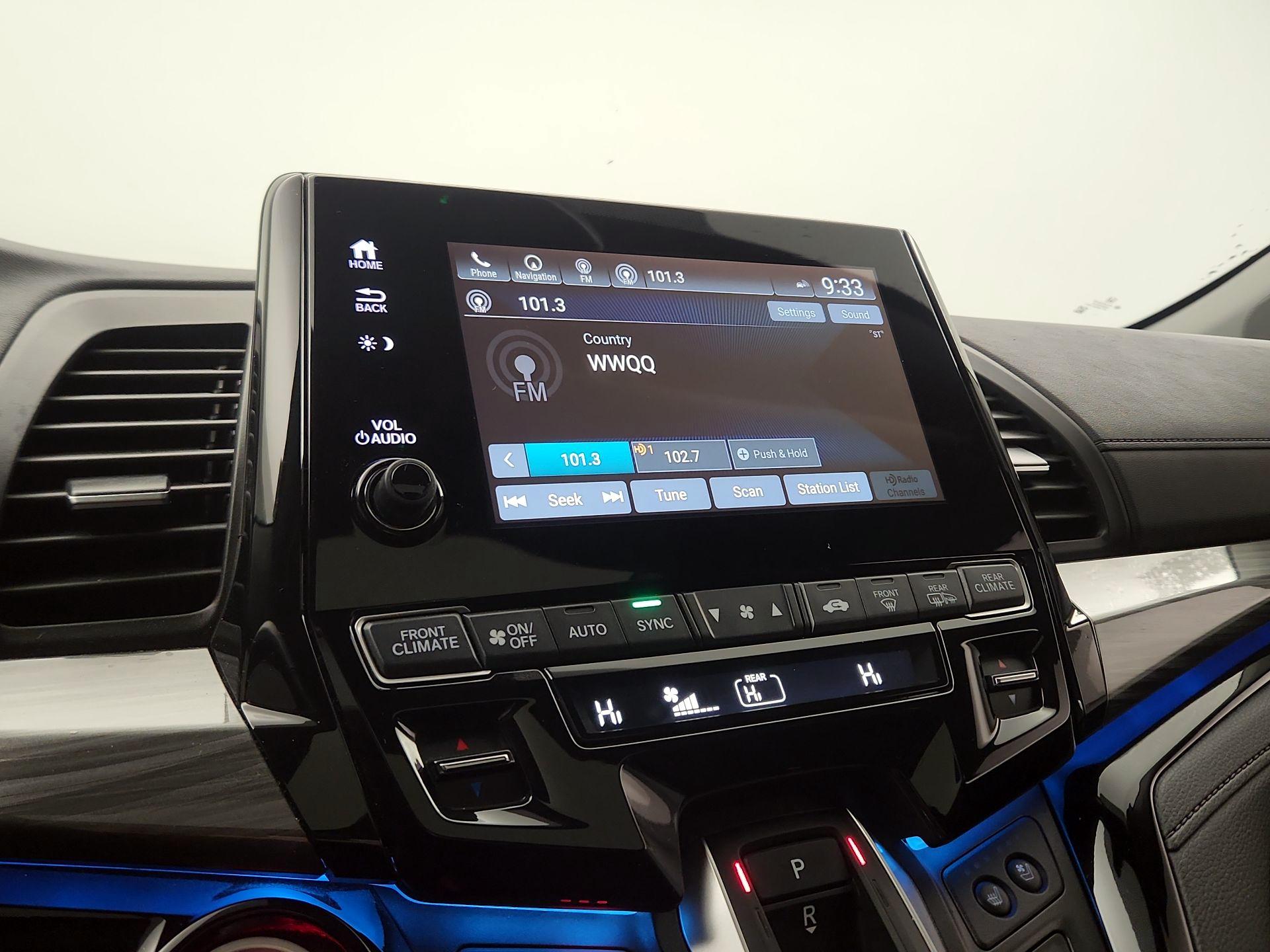 Thumbnail: 2023 Honda Odyssey - 16