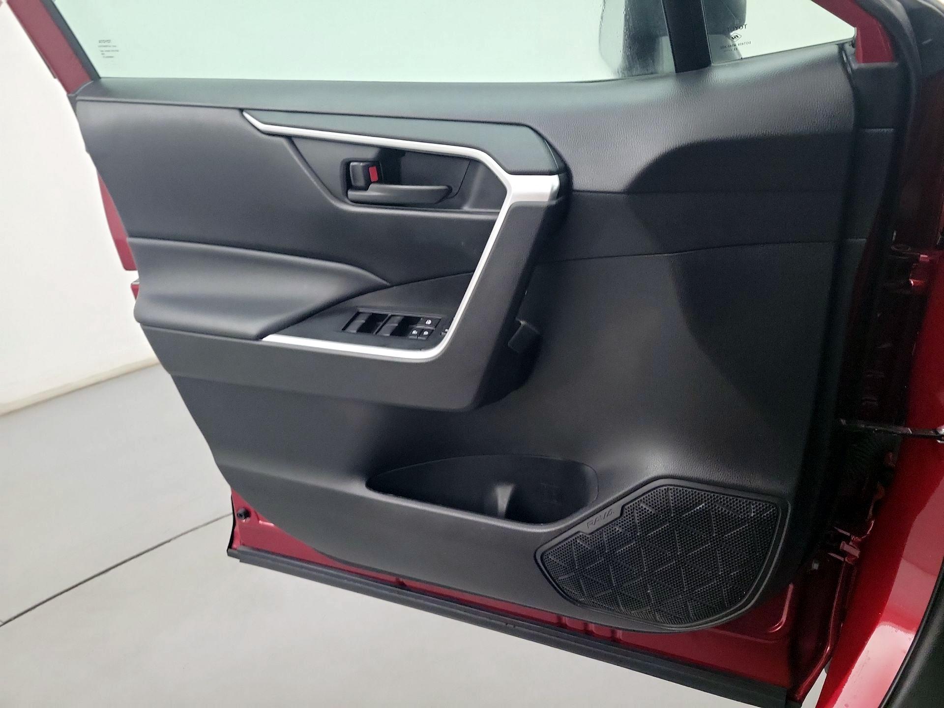 Thumbnail: 2023 Toyota RAV4 - 12