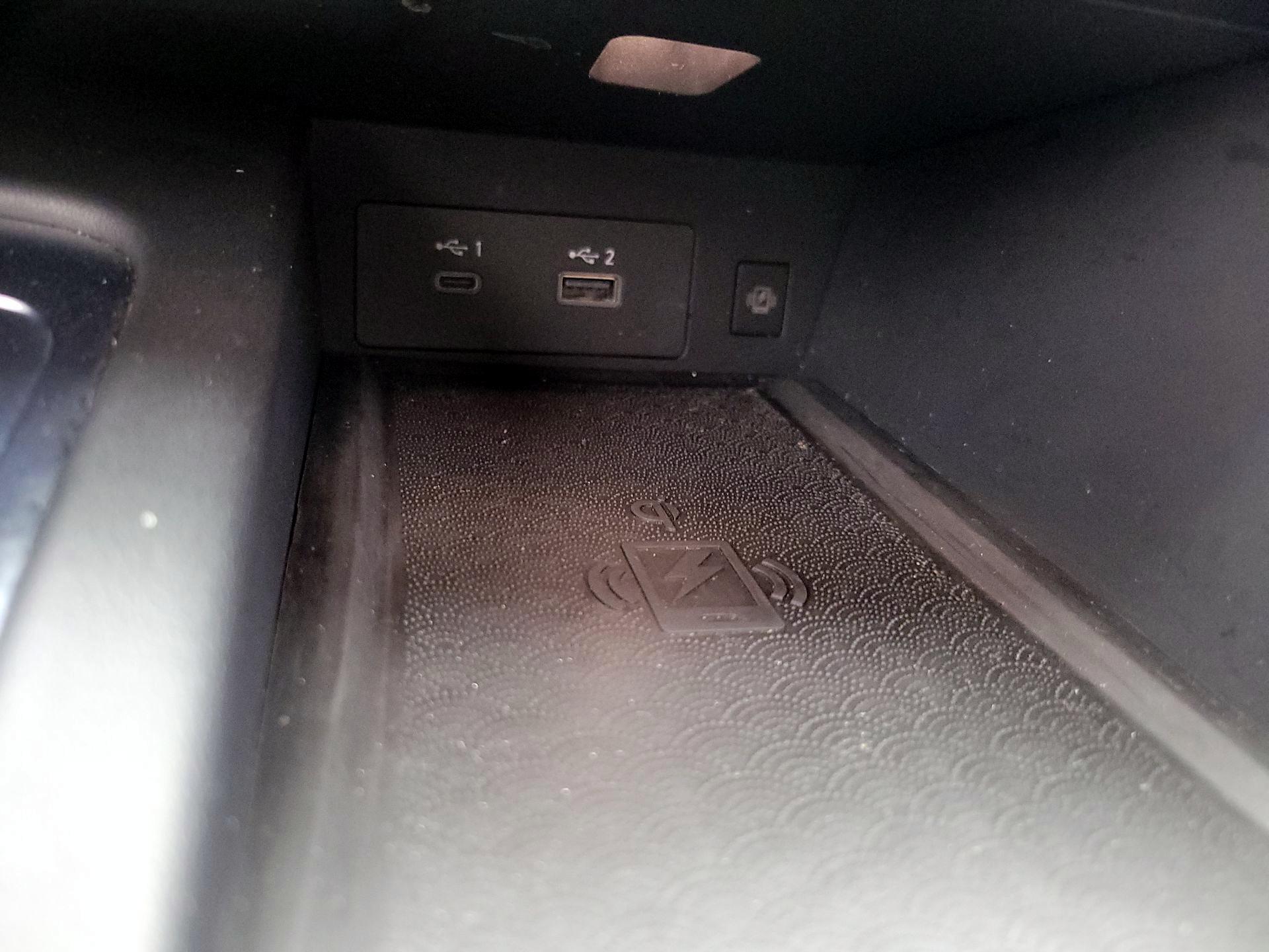 Thumbnail: 2023 INFINITI QX60 - 17