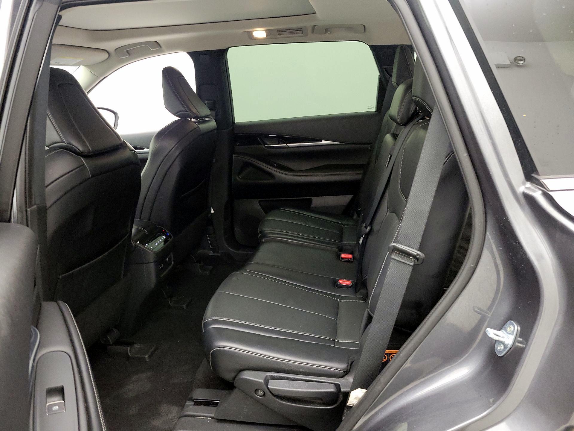 Thumbnail: 2023 INFINITI QX60 - 19