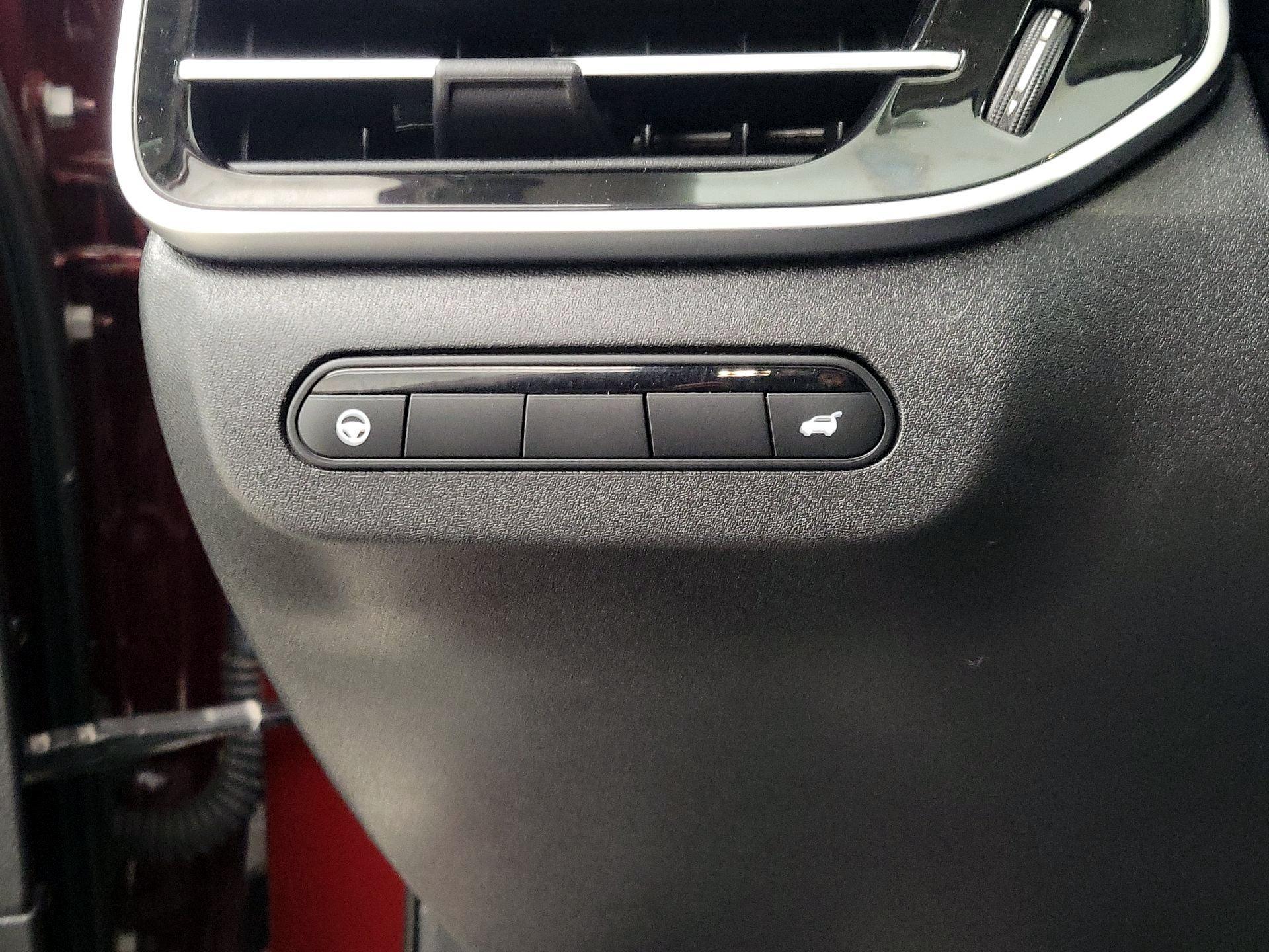 Thumbnail: 2023 INFINITI QX60 - 13