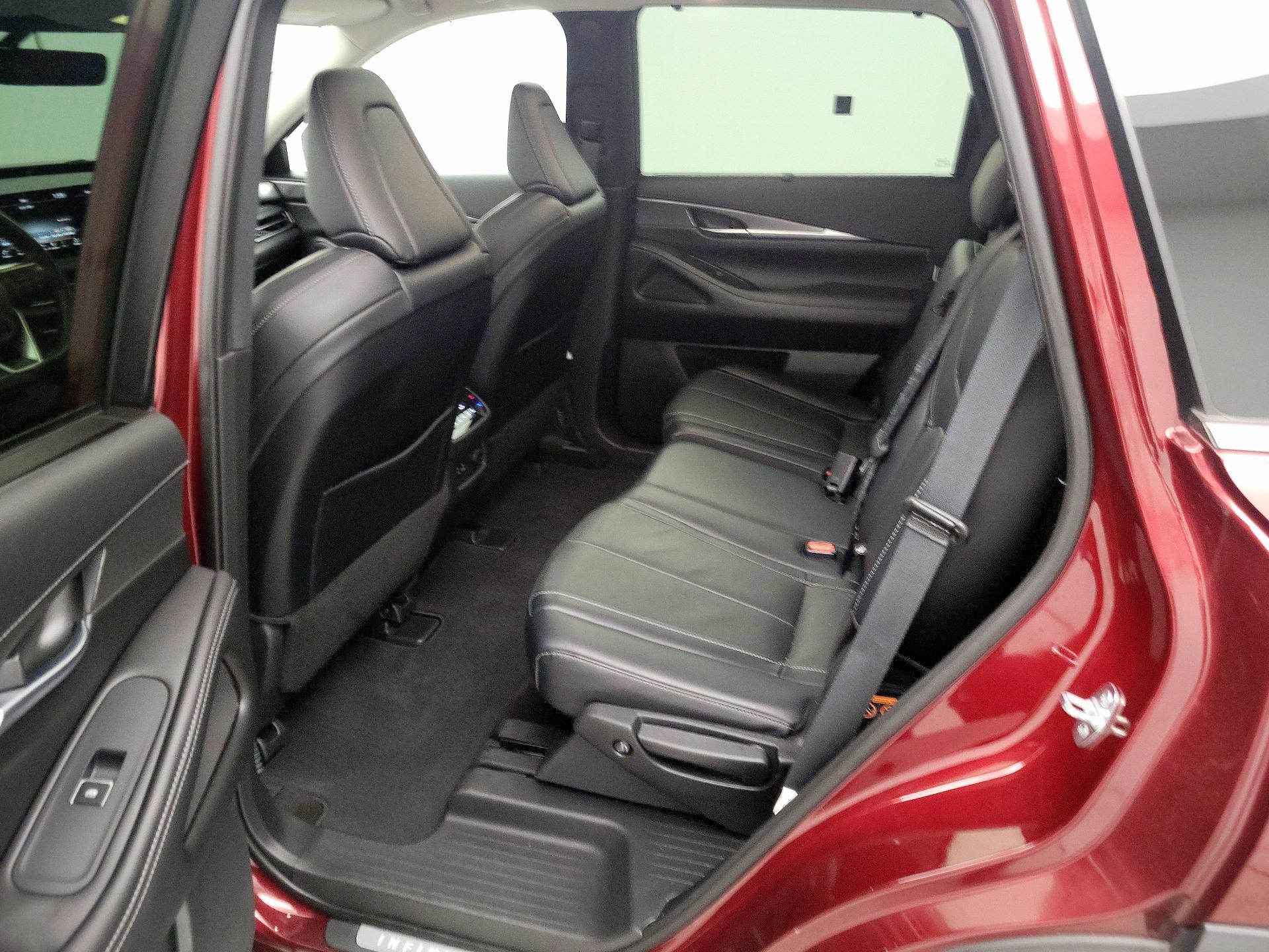 Thumbnail: 2023 INFINITI QX60 - 20