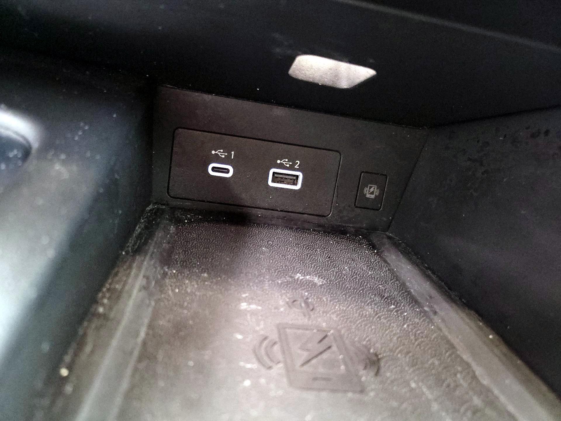 Thumbnail: 2023 INFINITI QX60 - 18