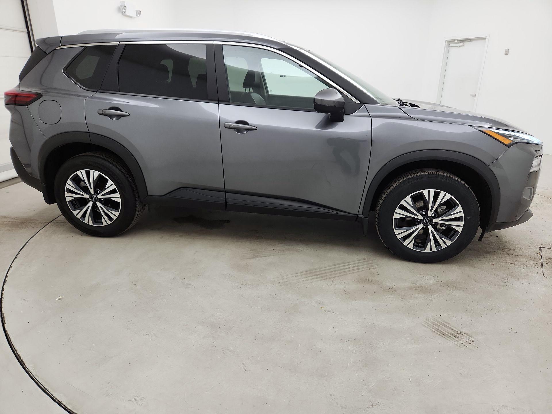 Thumbnail: 2023 Nissan Rogue - 4