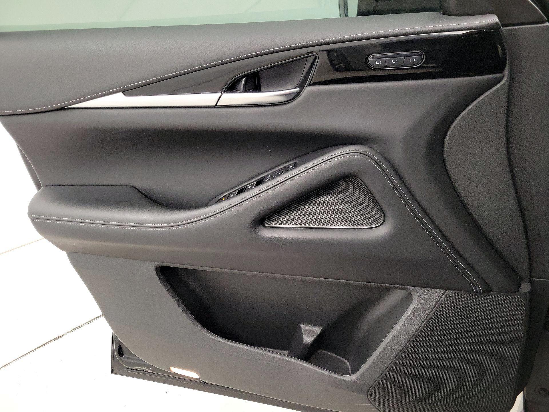 Thumbnail: 2023 INFINITI QX60 - 12