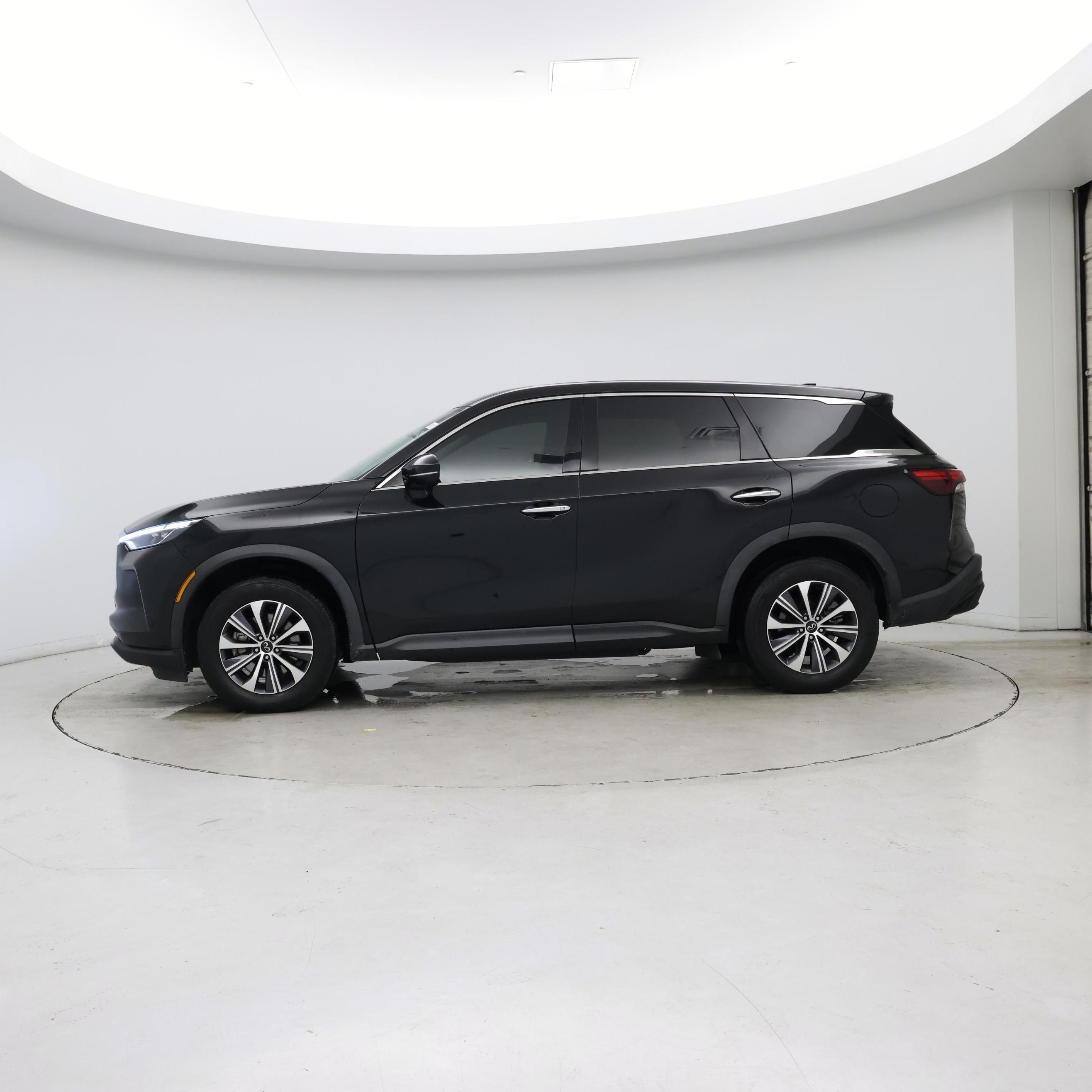 Thumbnail: 2023 INFINITI QX60 - 3