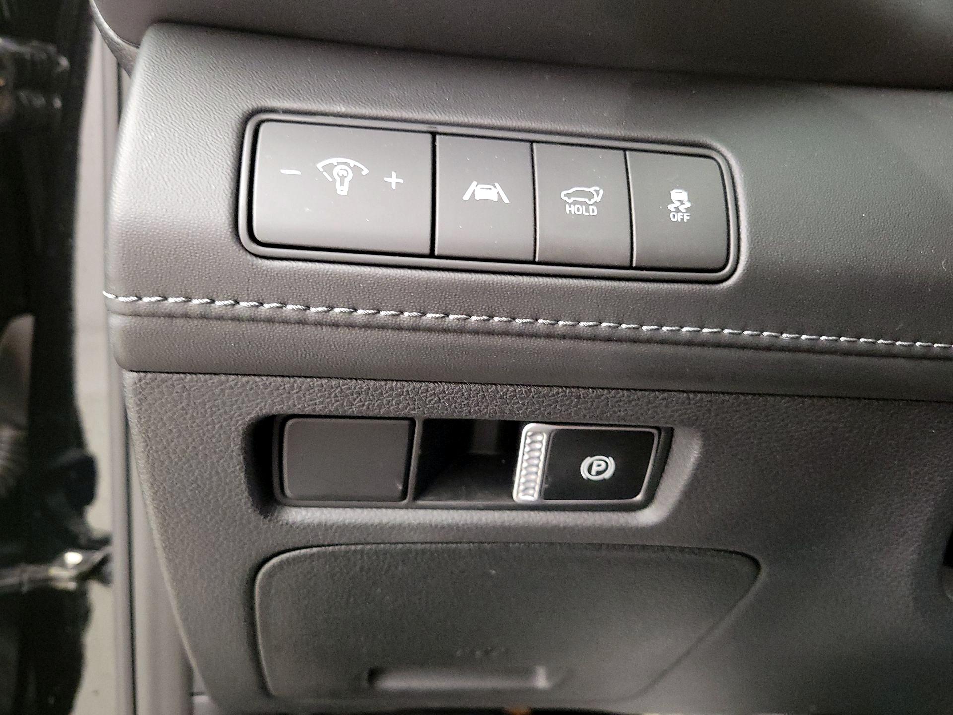 Thumbnail: 2022 Hyundai Santa Fe - 13