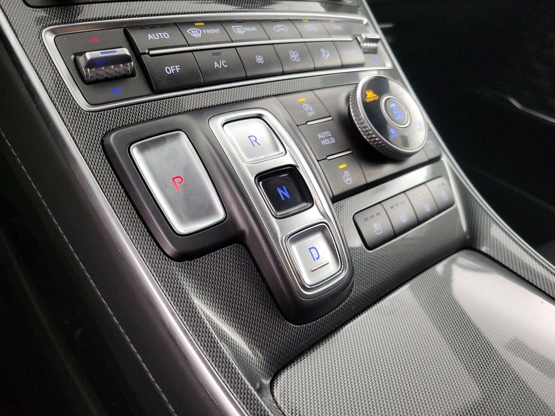 Thumbnail: 2023 Hyundai Santa Fe - 17