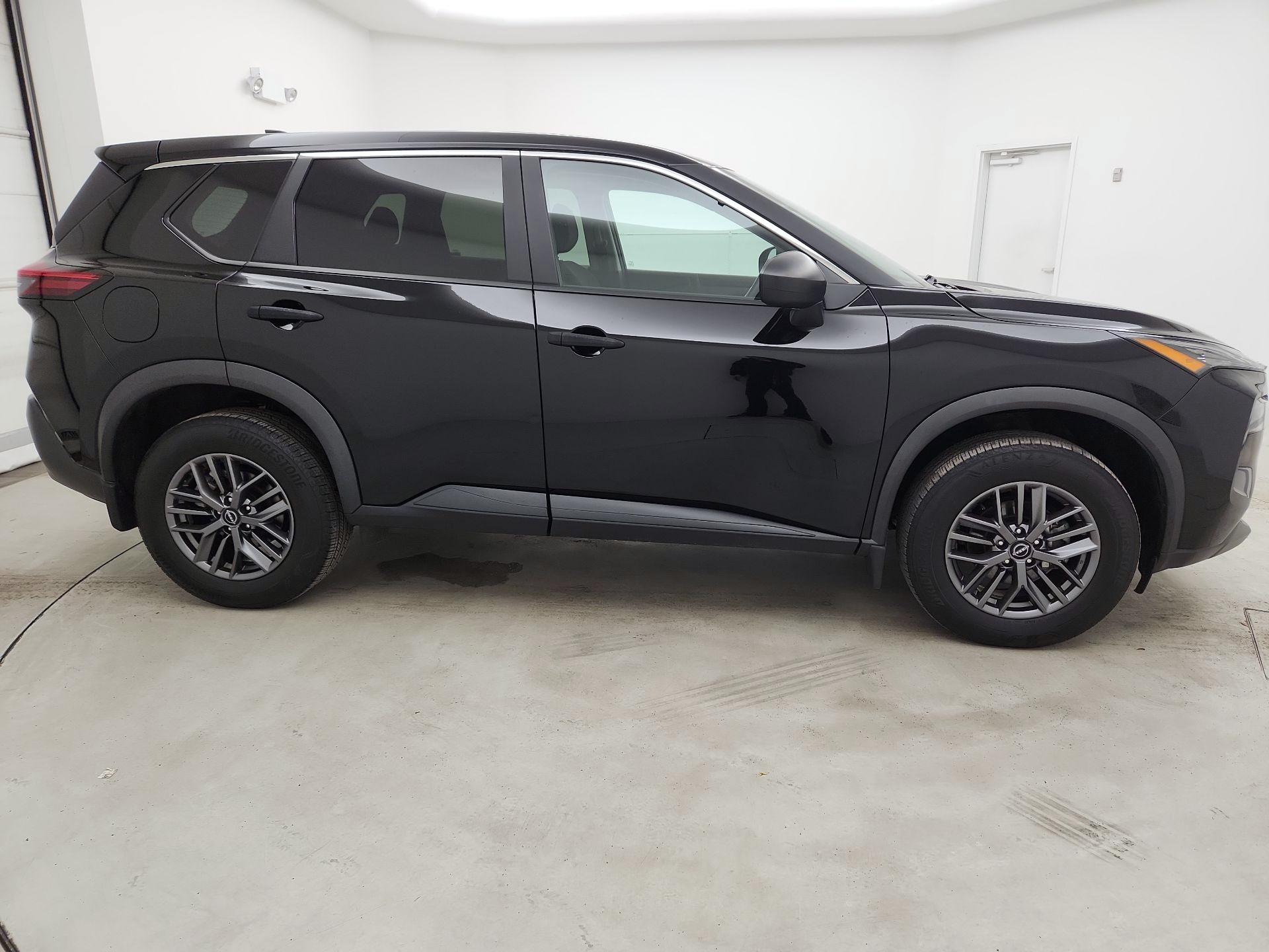 Thumbnail: 2023 Nissan Rogue - 4