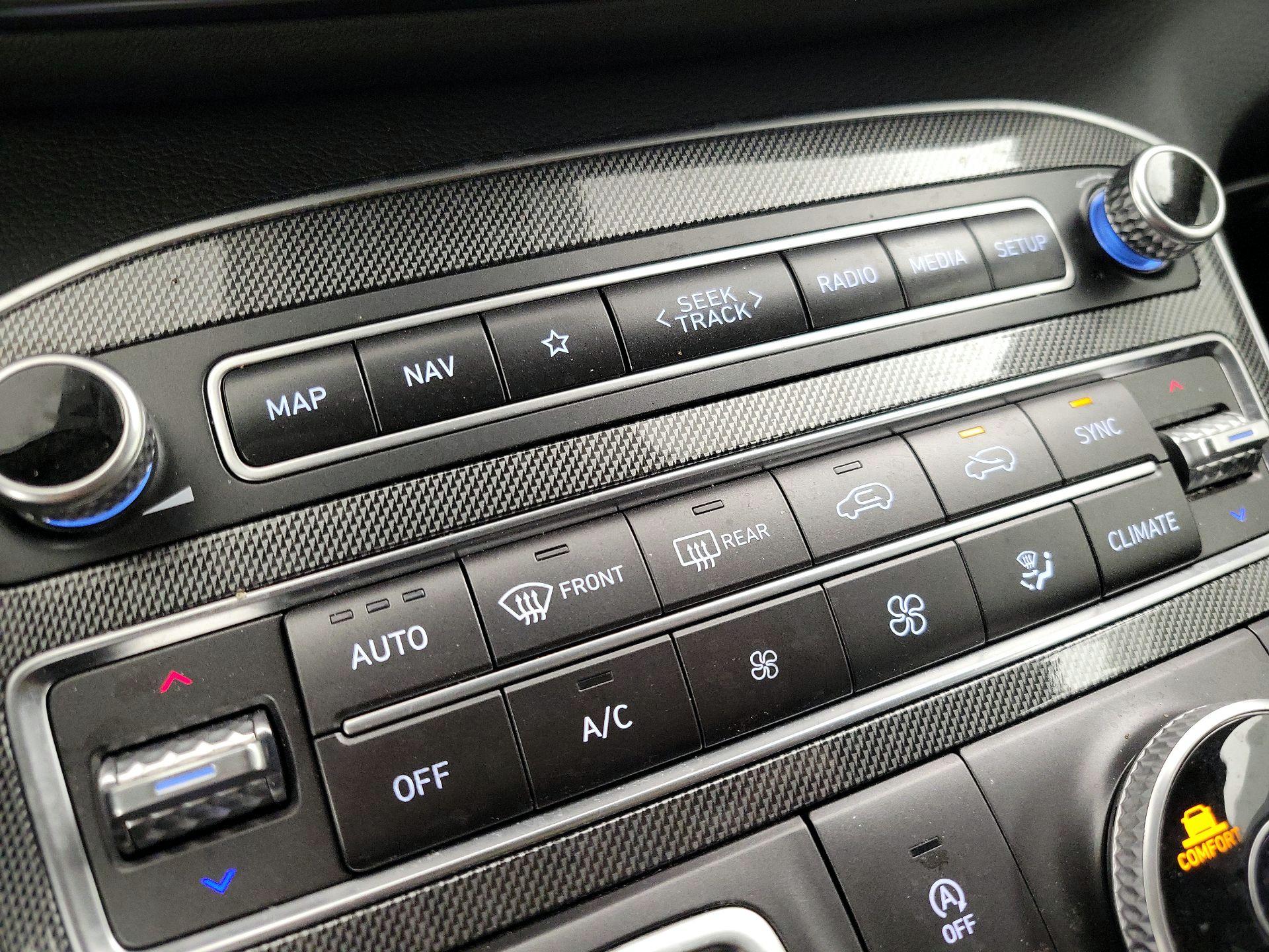 Thumbnail: 2023 Hyundai Santa Fe - 17