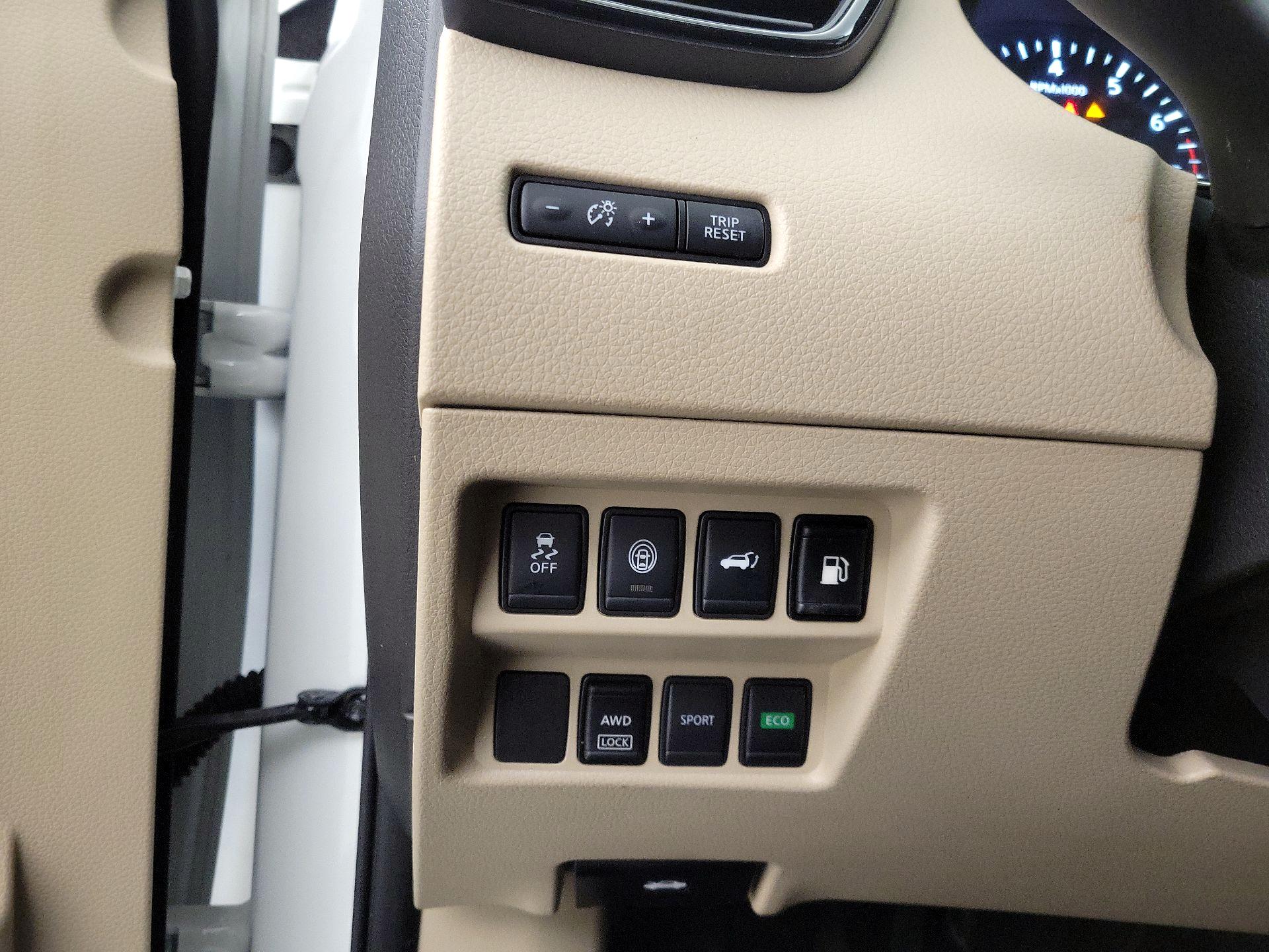 Thumbnail: 2020 Nissan Rogue - 13